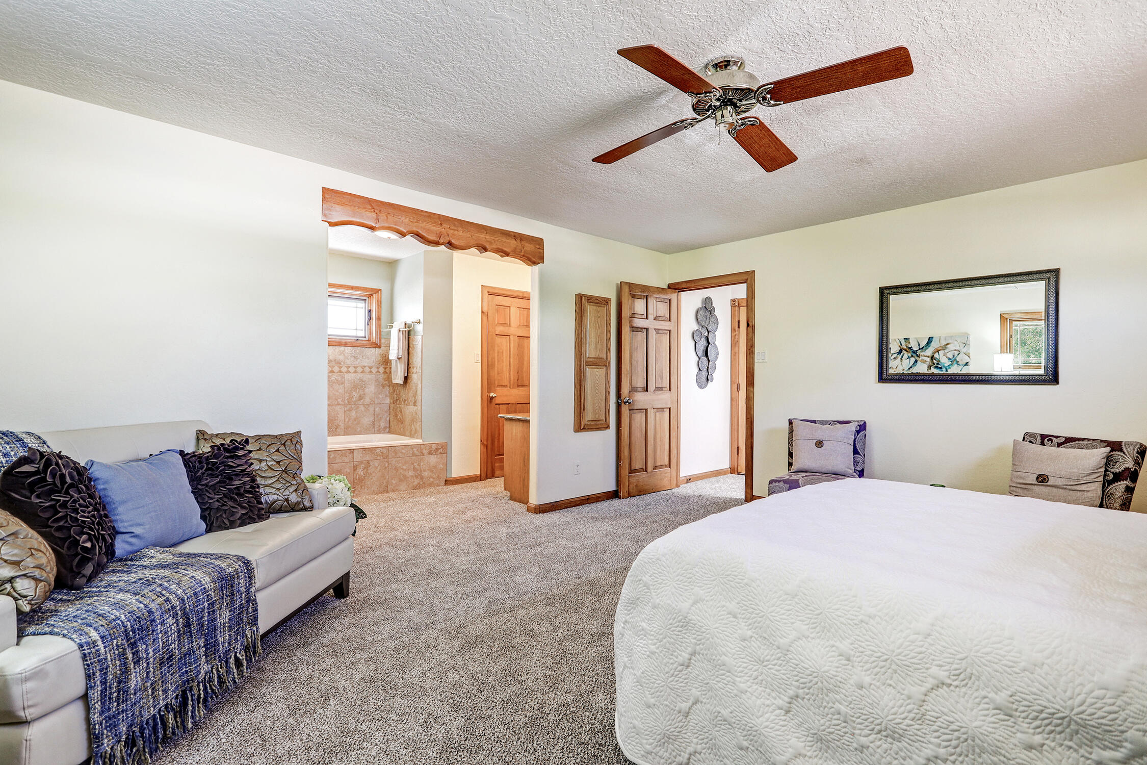 Photo 7 — 2109 Ryan Place NW