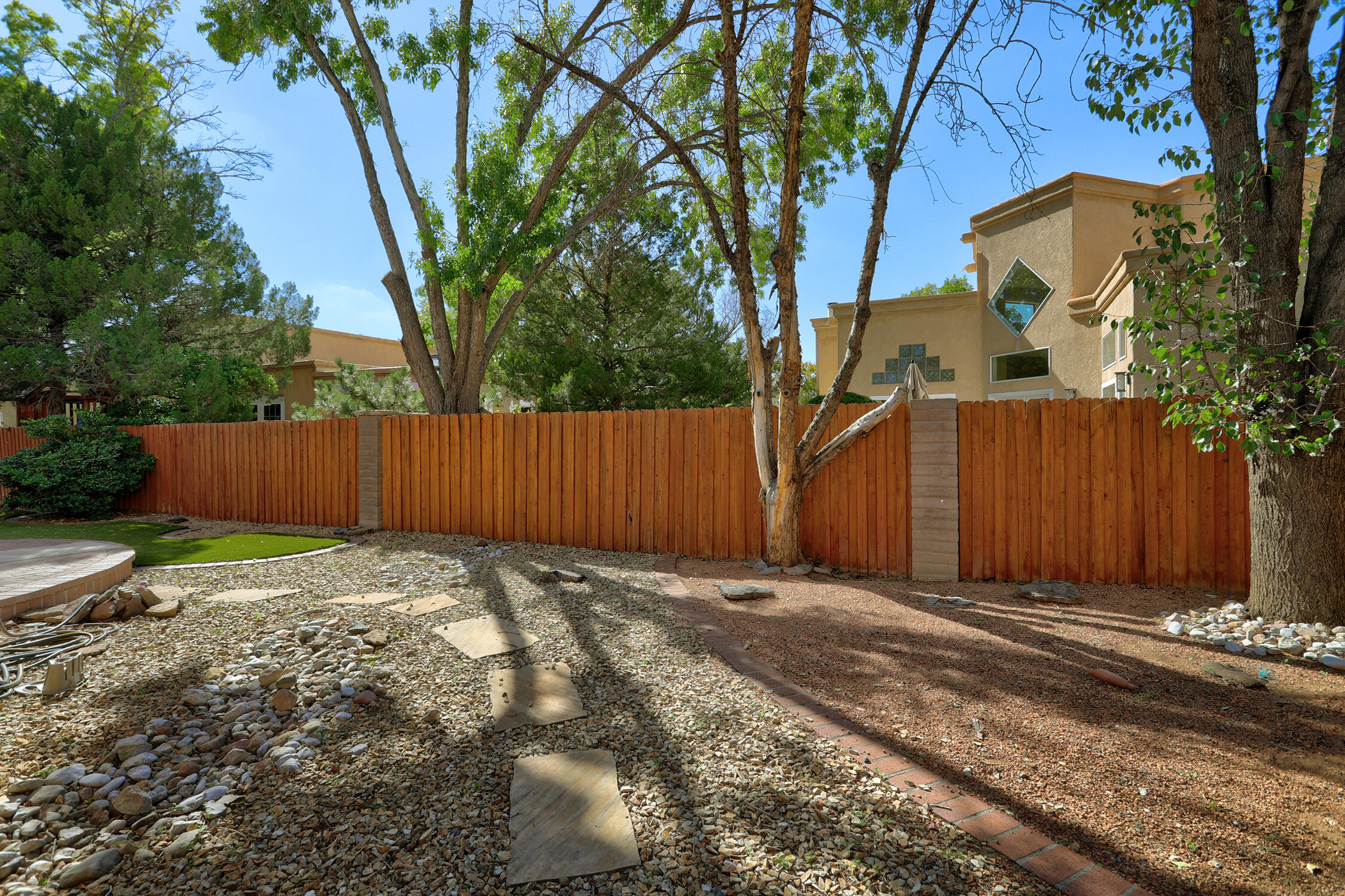 Photo 2 — 2109 Ryan Place NW