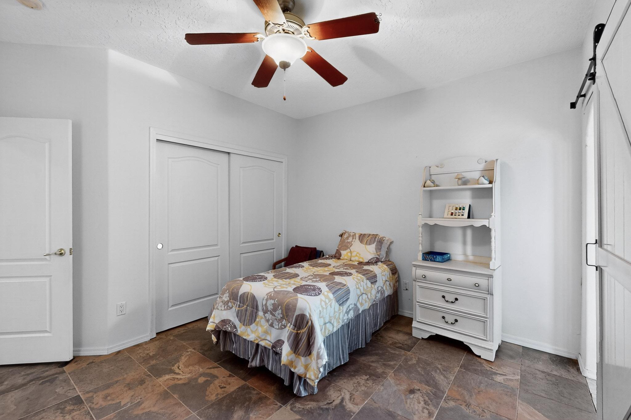 Photo 12 — 4013 Huron Drive NE