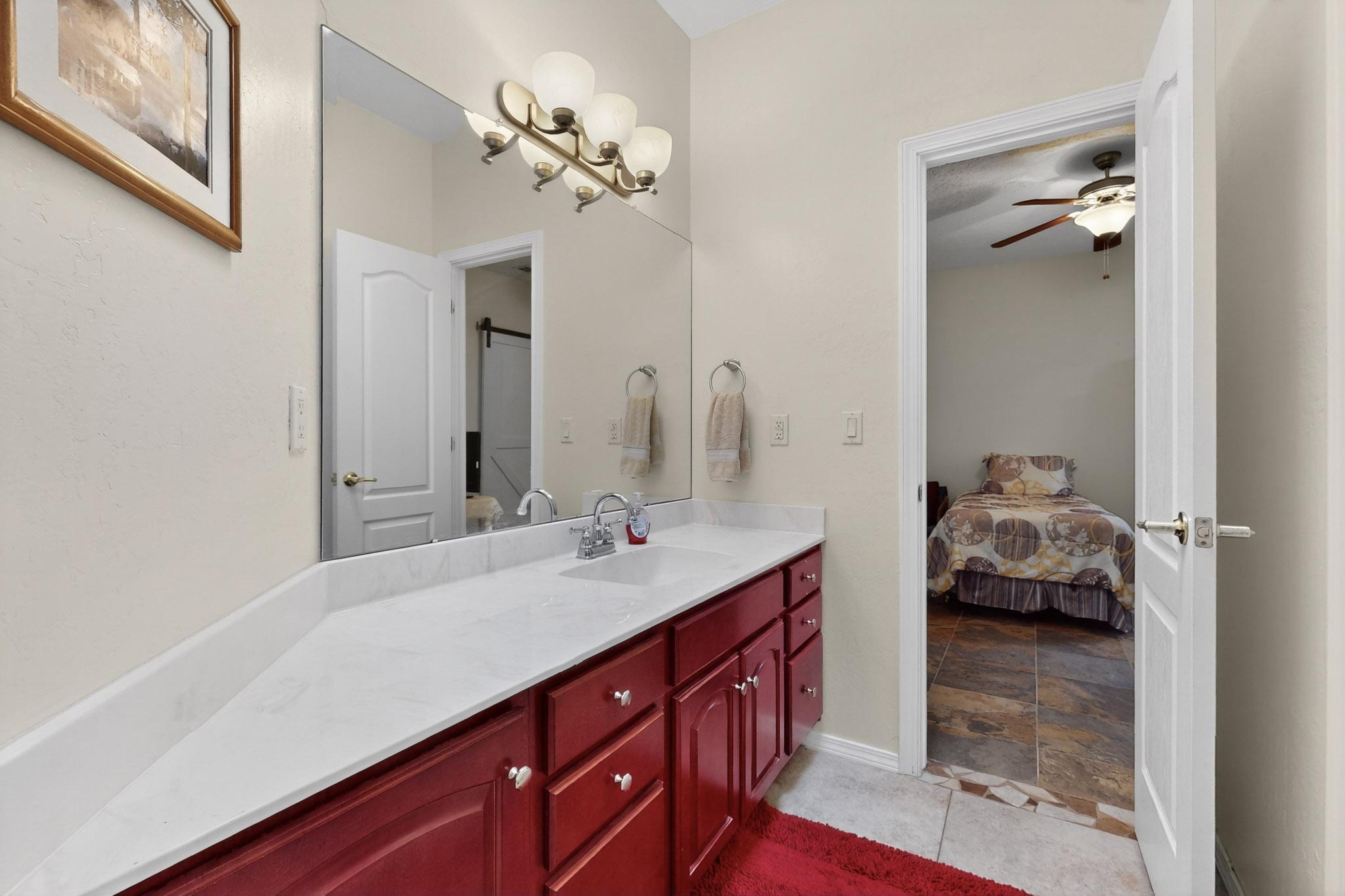 Photo 16 — 4013 Huron Drive NE