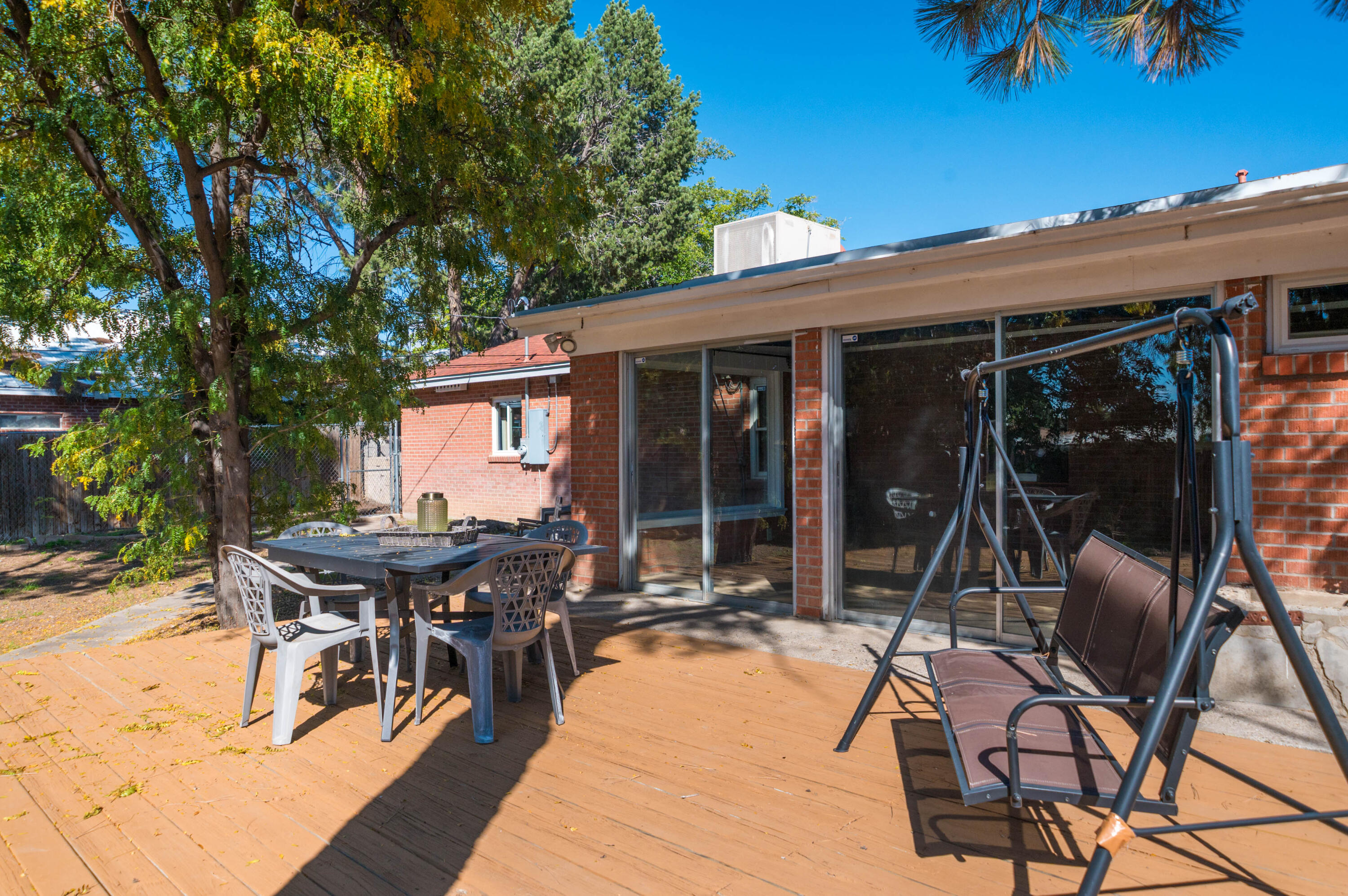 Photo 2 — 2825 Texas Street NE