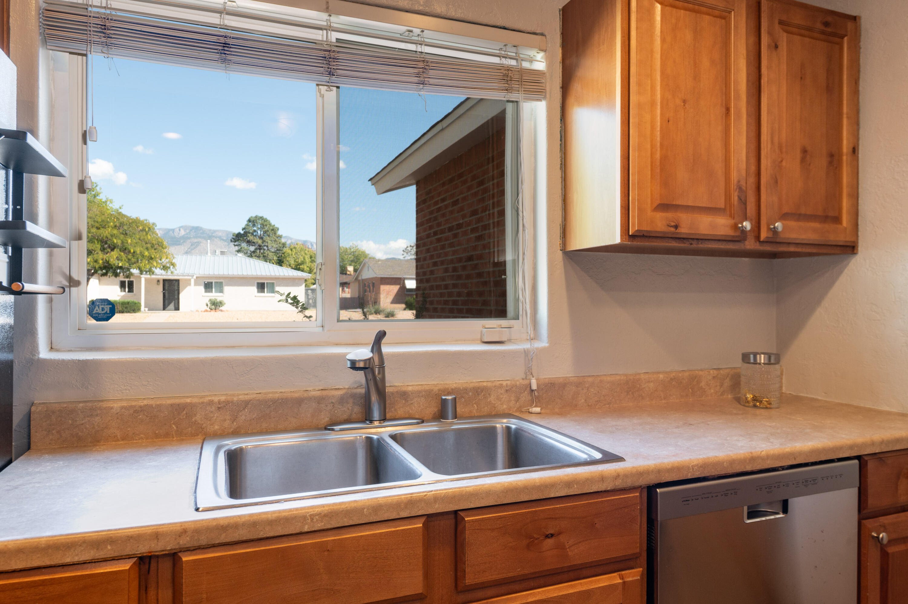 Photo 12 — 2825 Texas Street NE