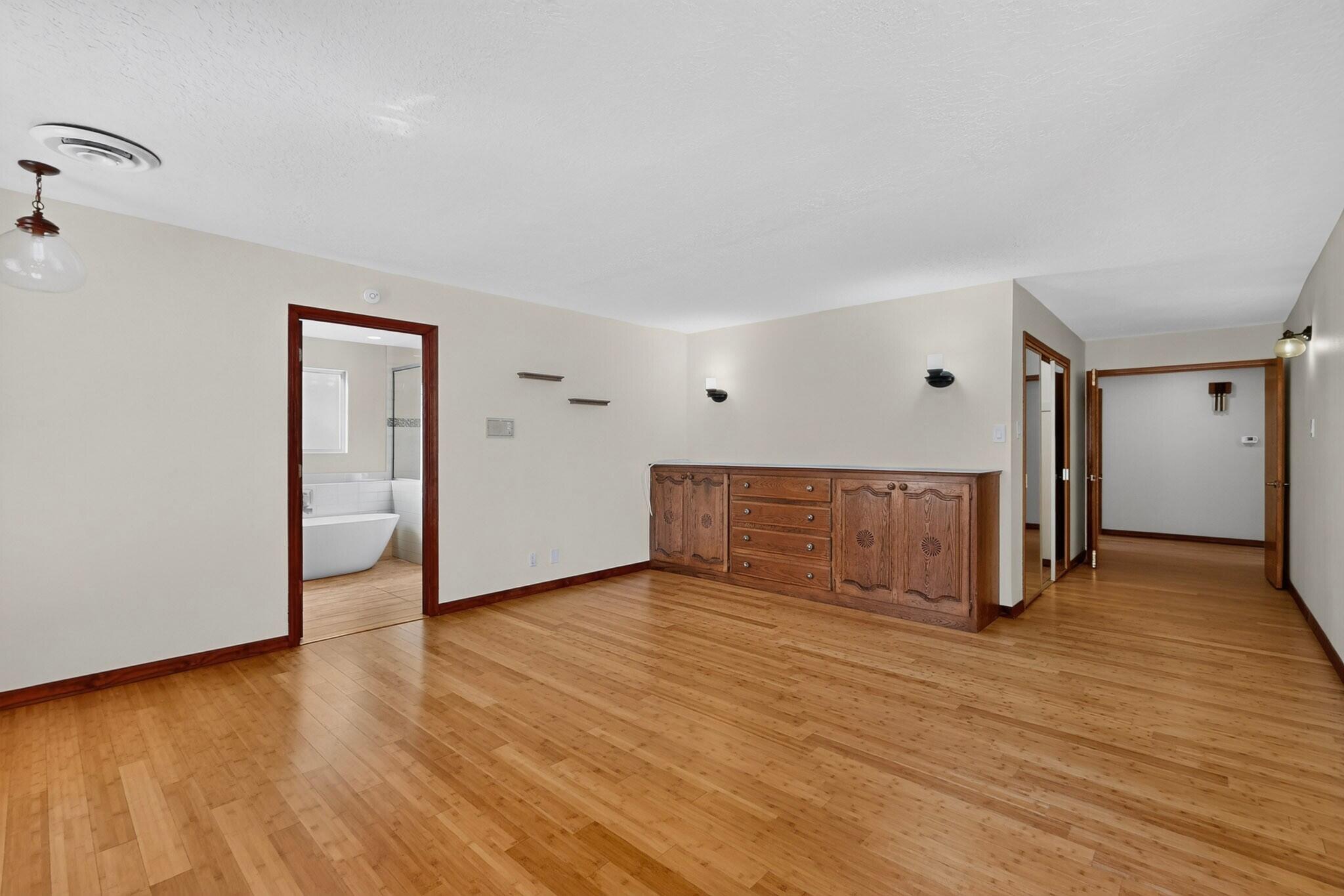 Photo 6 — 3016 El Marta Court NE