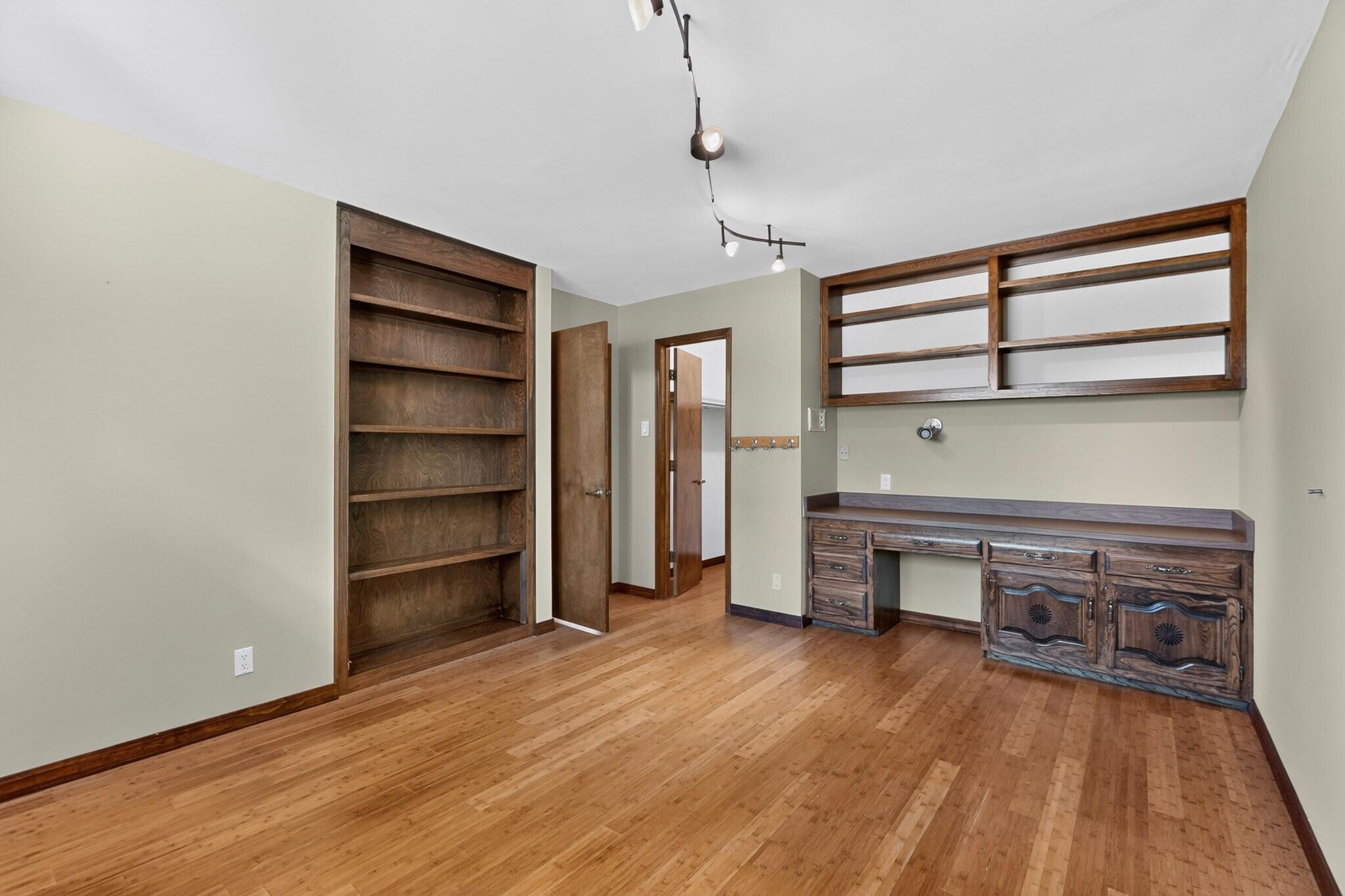 Photo 11 — 3016 El Marta Court NE