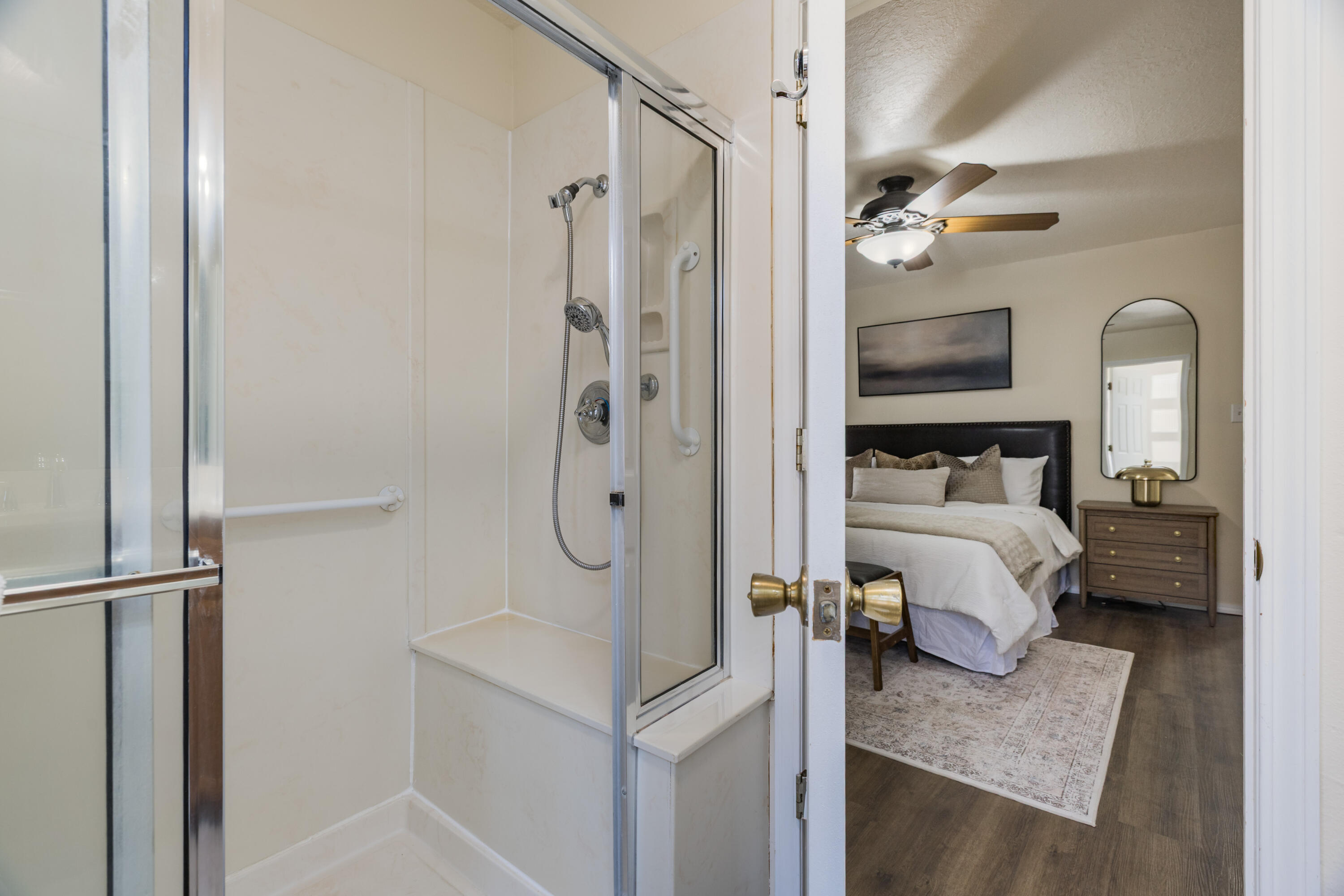 Photo 18 — 432 Stallion Road SE
