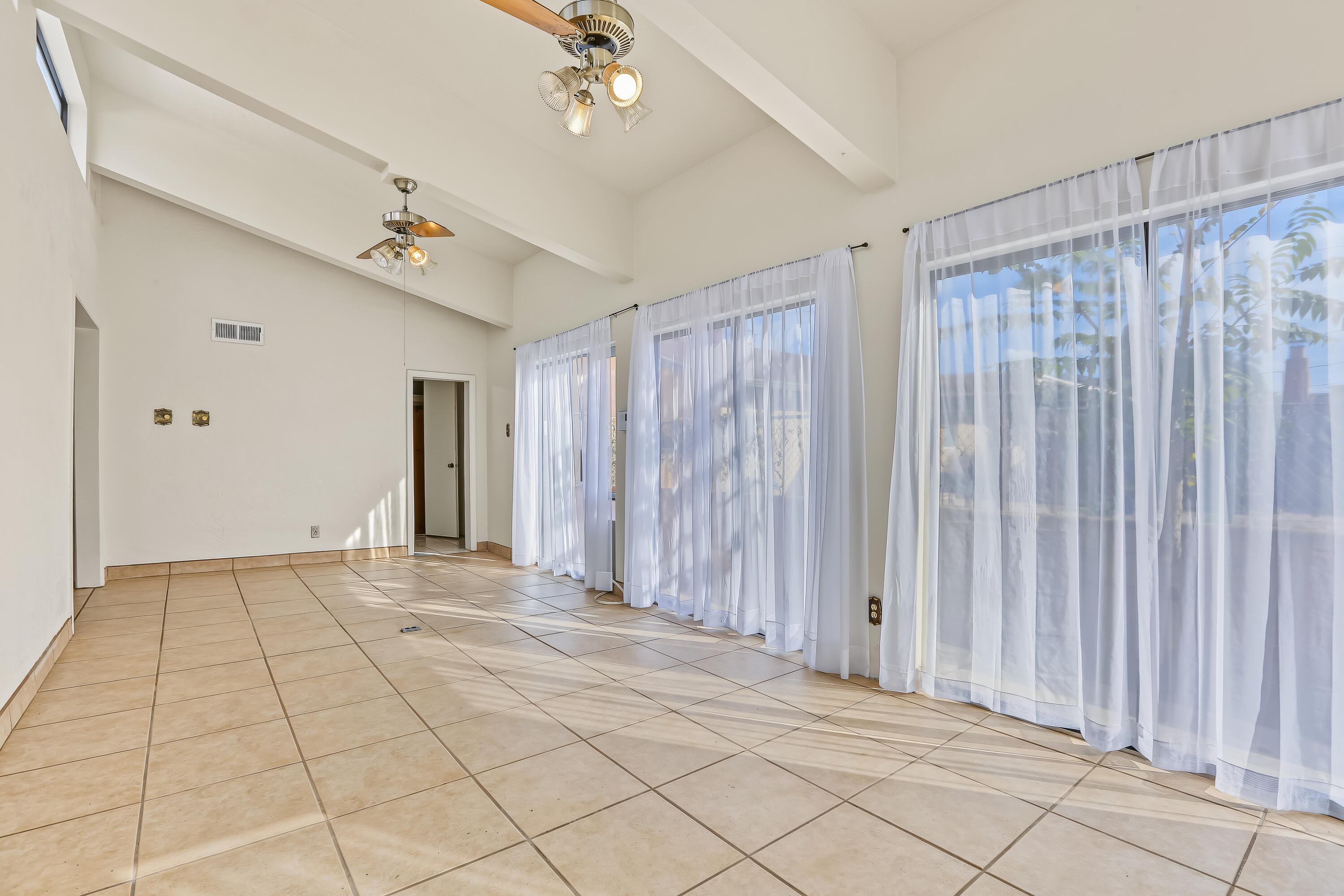 Photo 6 — 1413 Altez Street NE