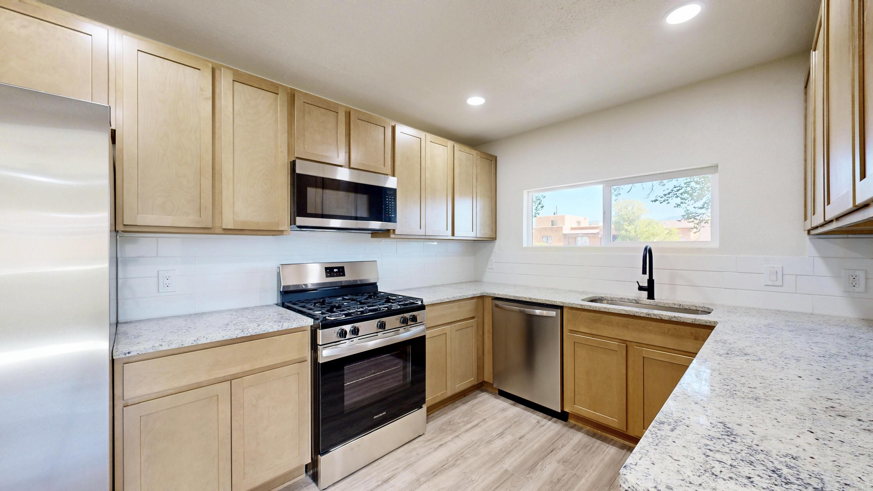 Photo 9 — 2619 Morningside Drive NE