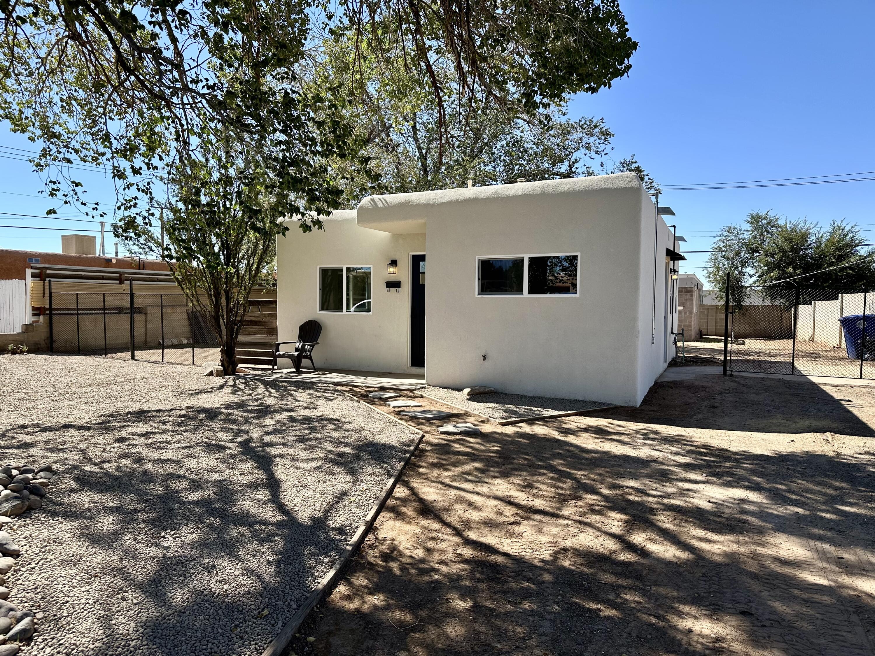 Photo 4 — 2619 Morningside Drive NE