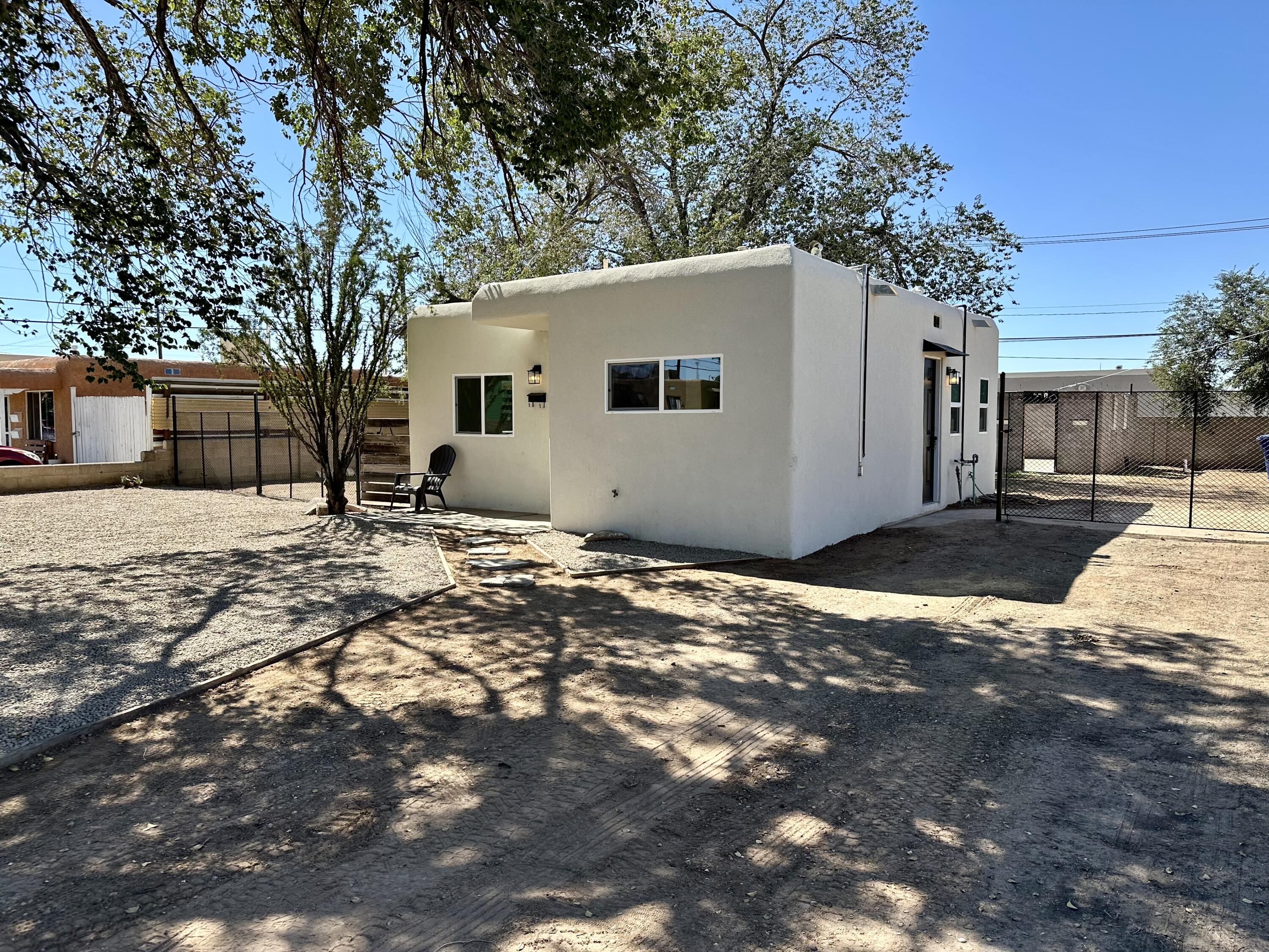Photo 5 — 2619 Morningside Drive NE