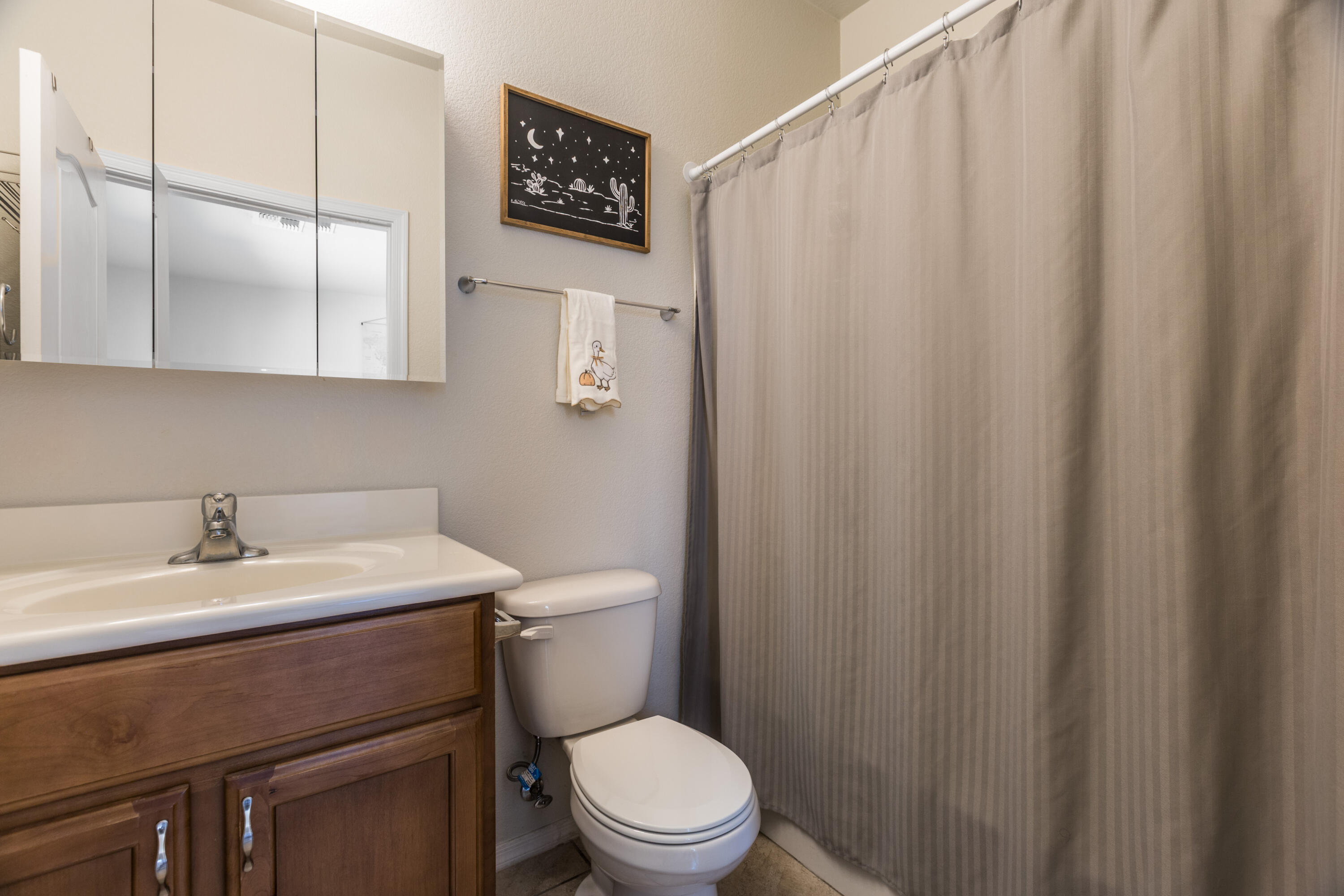Photo 13 — 10919 Topacio Street NW