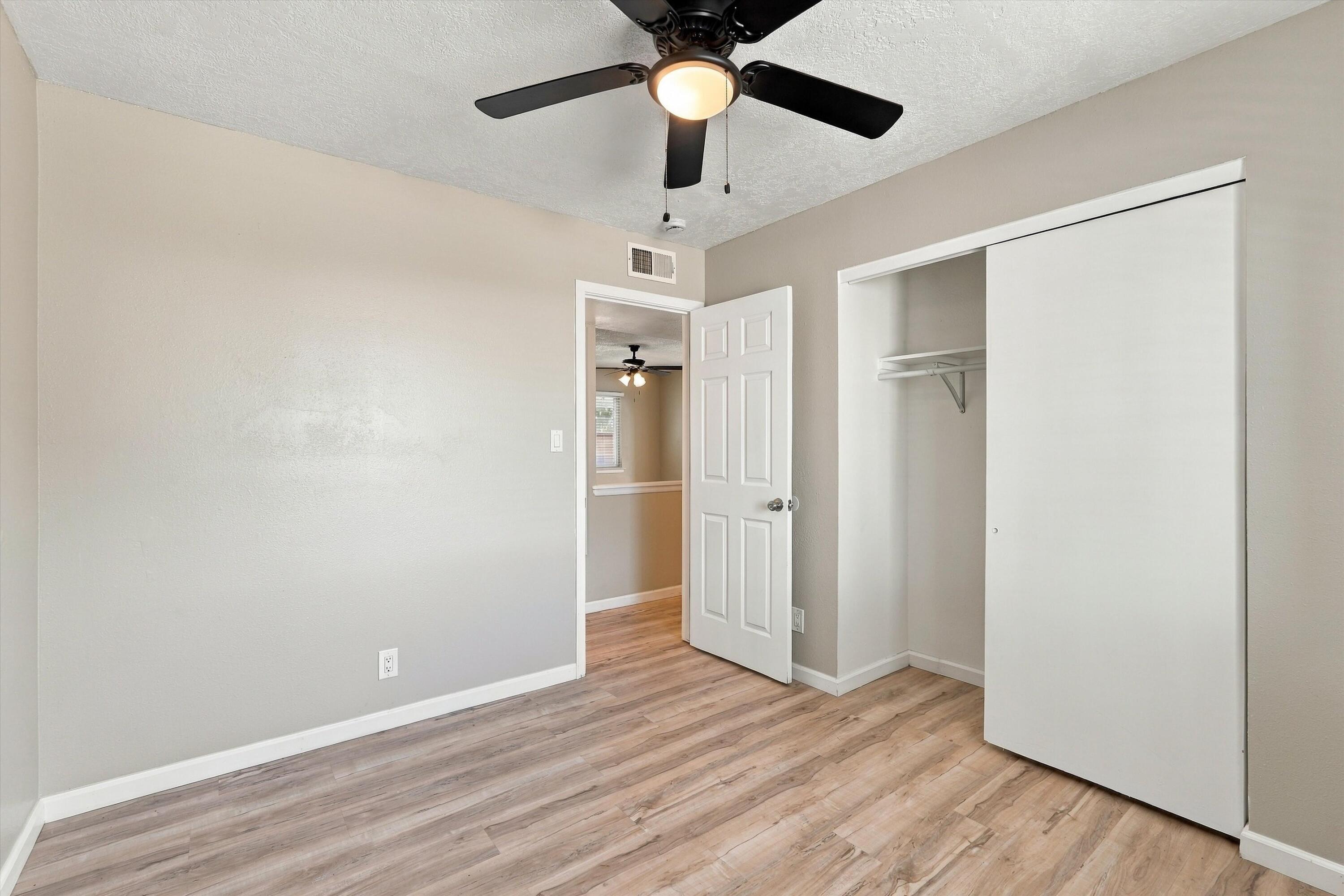 Photo 17 — 1212 Willys Knight Drive NE