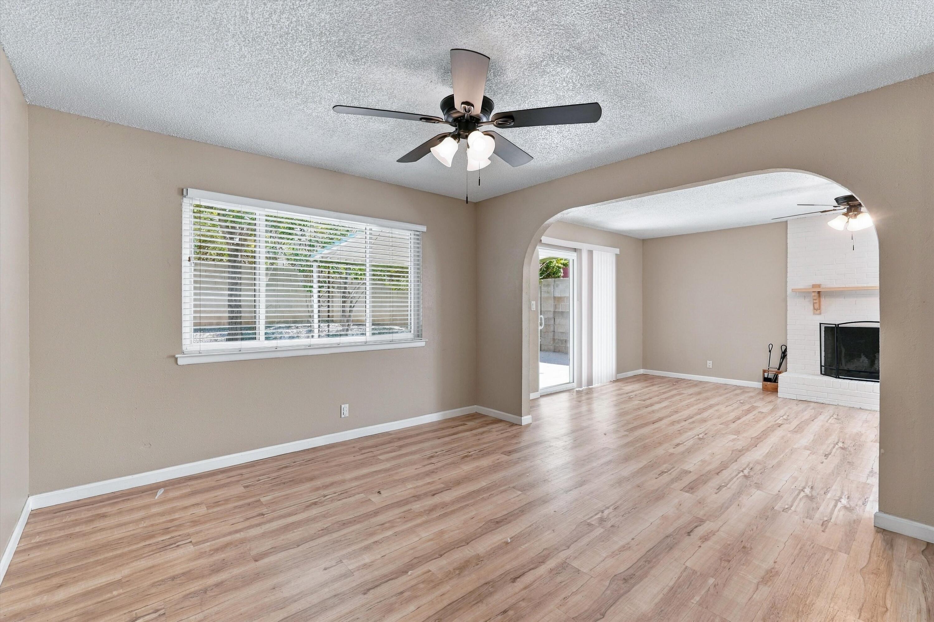 Photo 4 — 1212 Willys Knight Drive NE