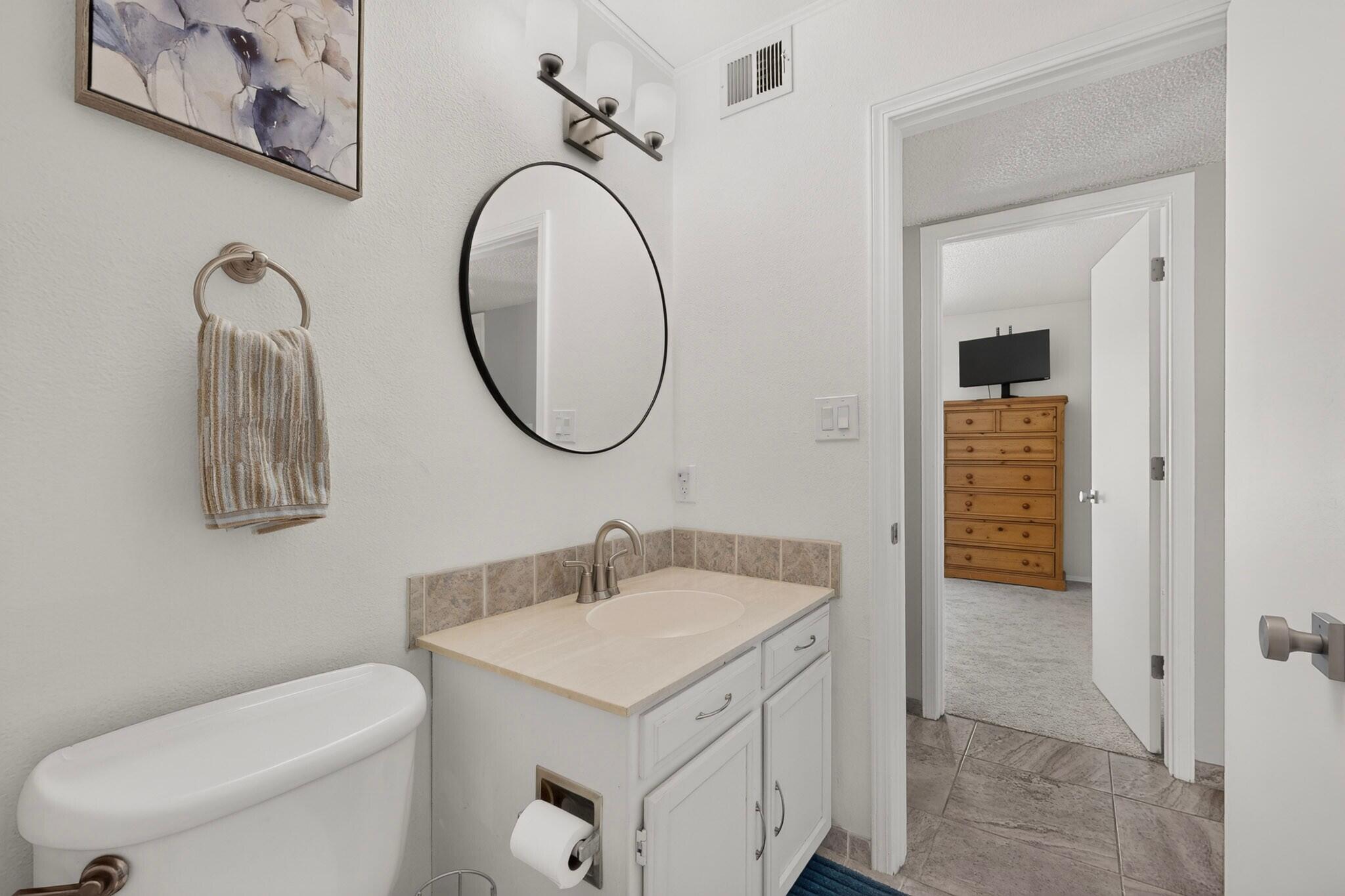 Photo 14 — 6612 Luella Anne Drive NE