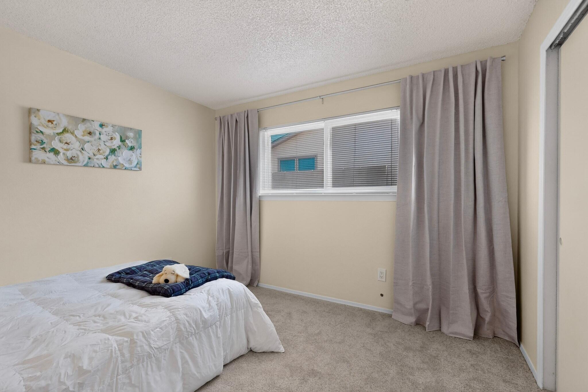 Photo 13 — 6612 Luella Anne Drive NE