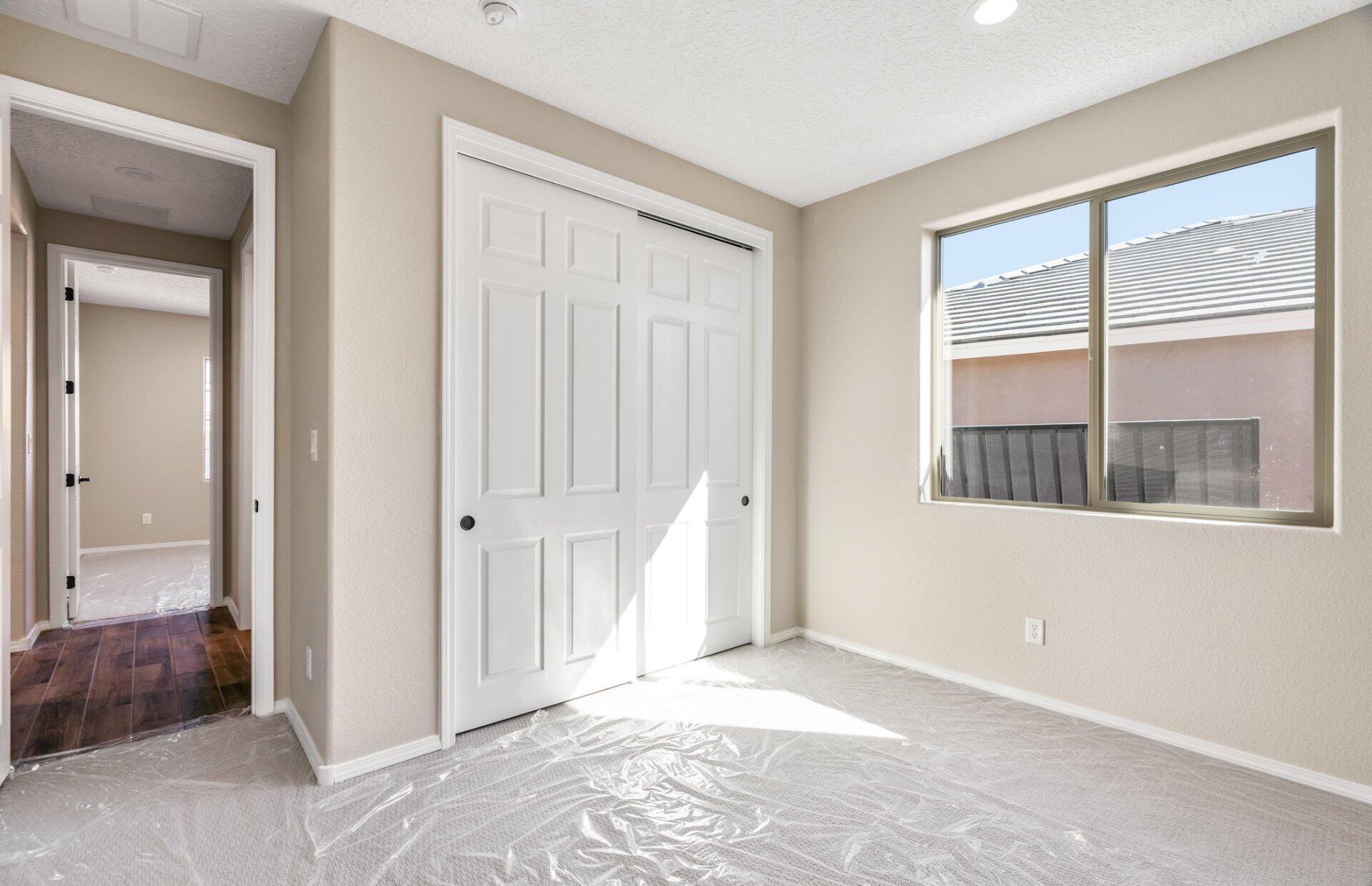 Photo 6 — 3027 Malaquita Street SE