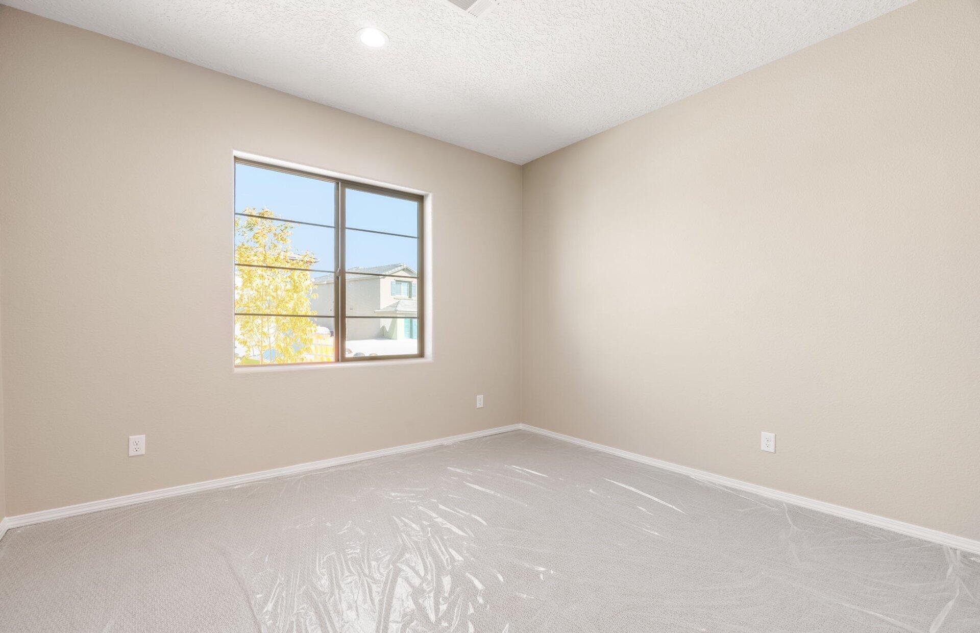 Photo 4 — 3027 Malaquita Street SE