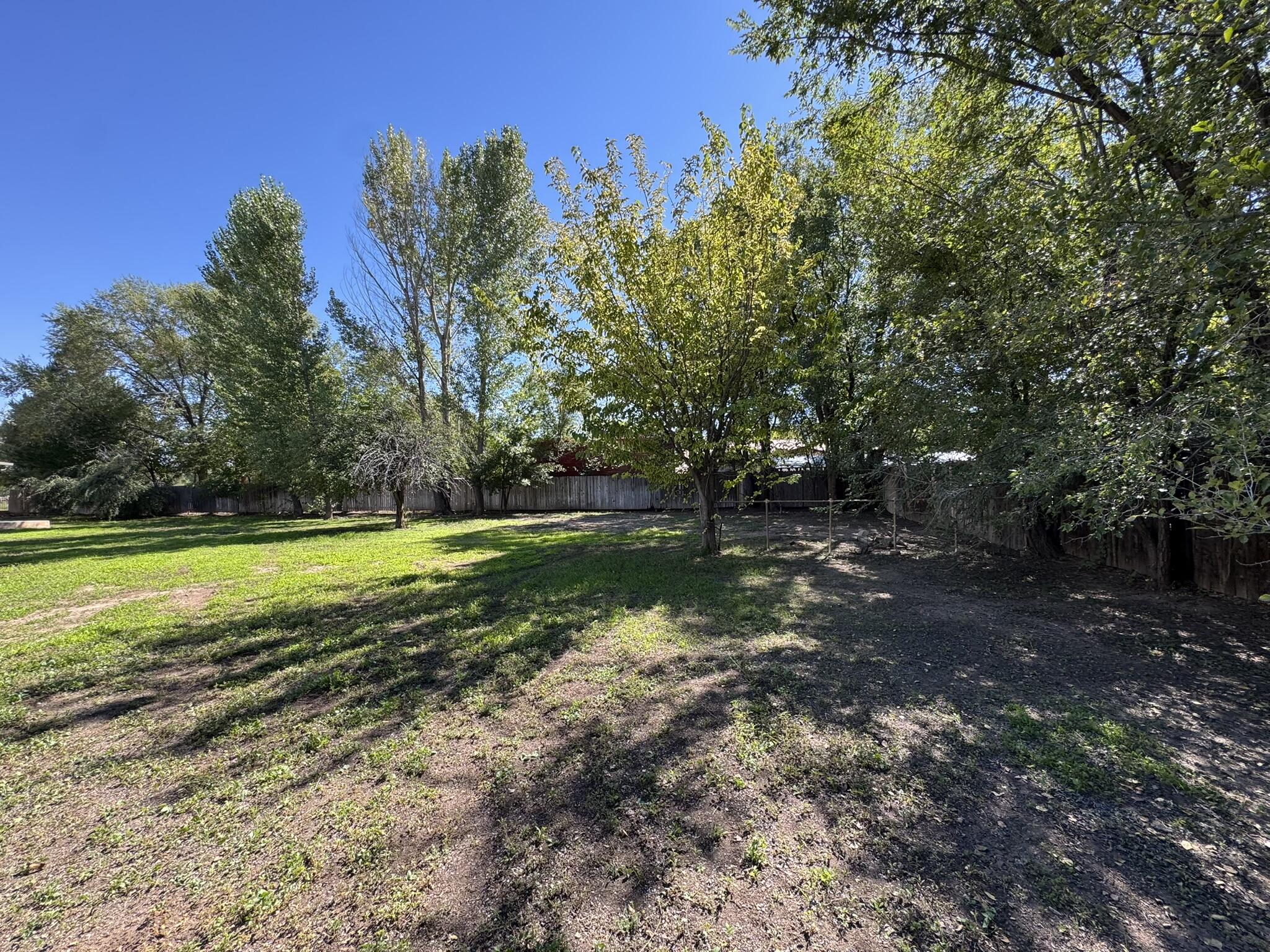 Photo 5 — 1930 Ilfield Road SW