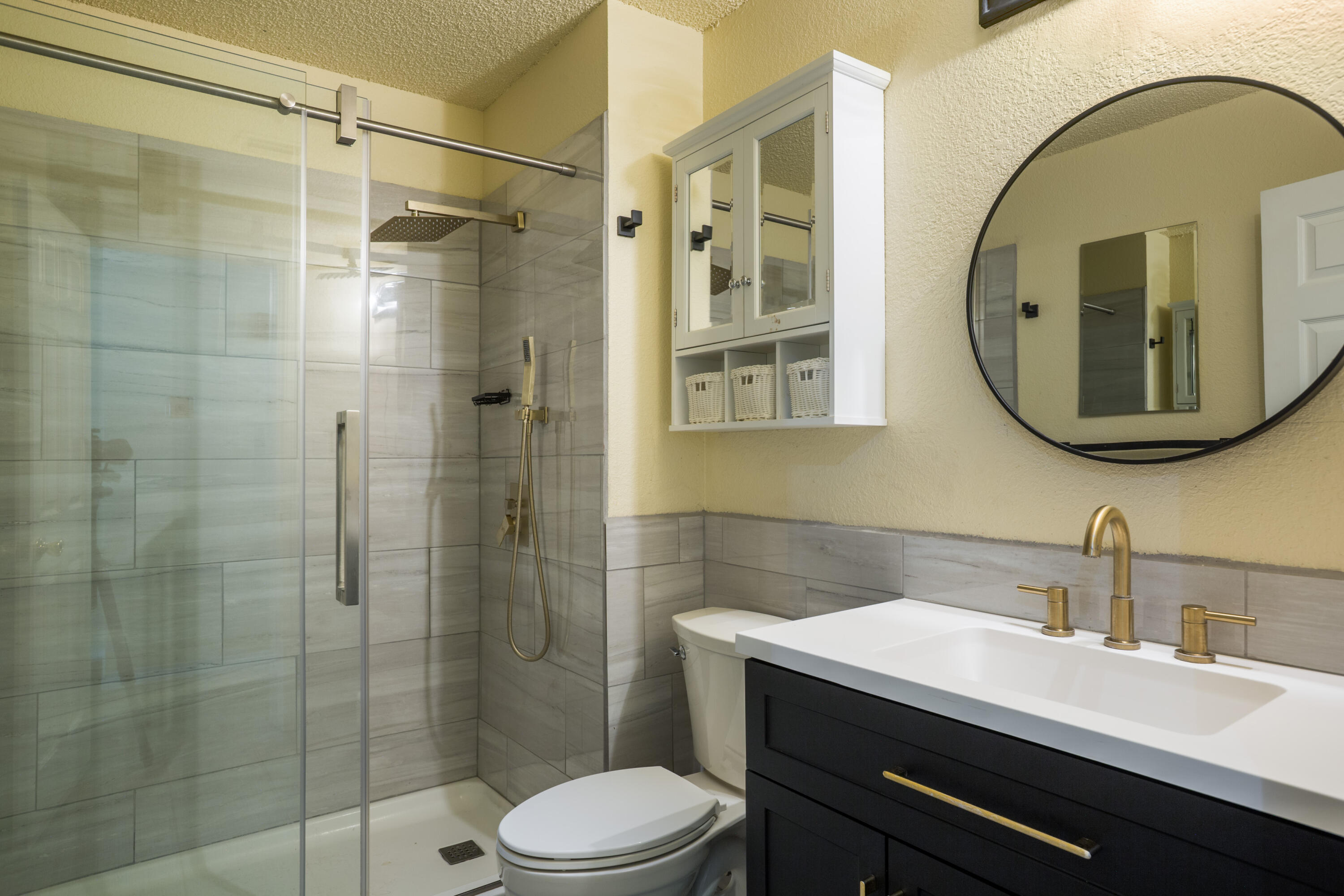 Photo 14 — 7715 Calhoun Drive NE