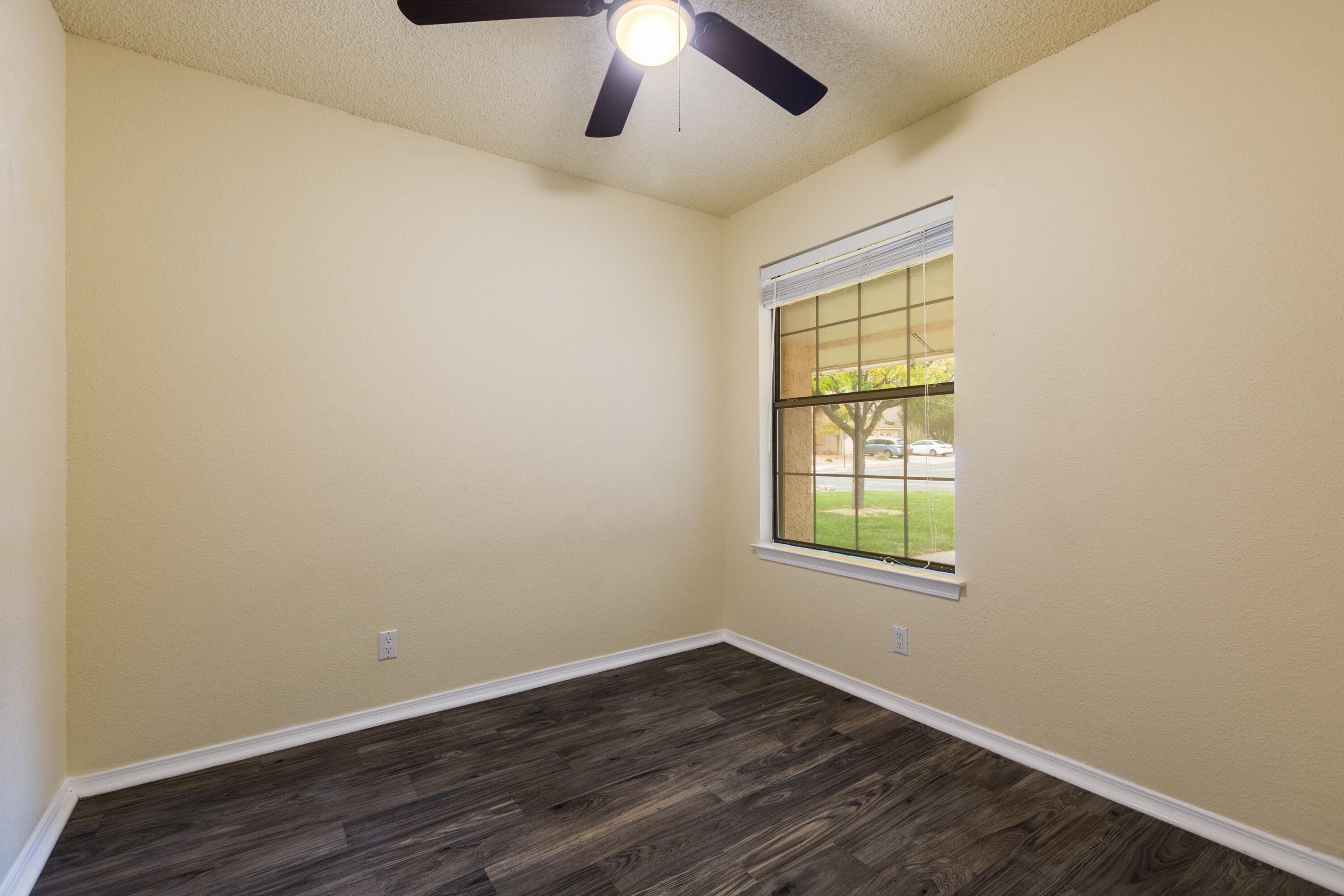 Photo 13 — 7715 Calhoun Drive NE