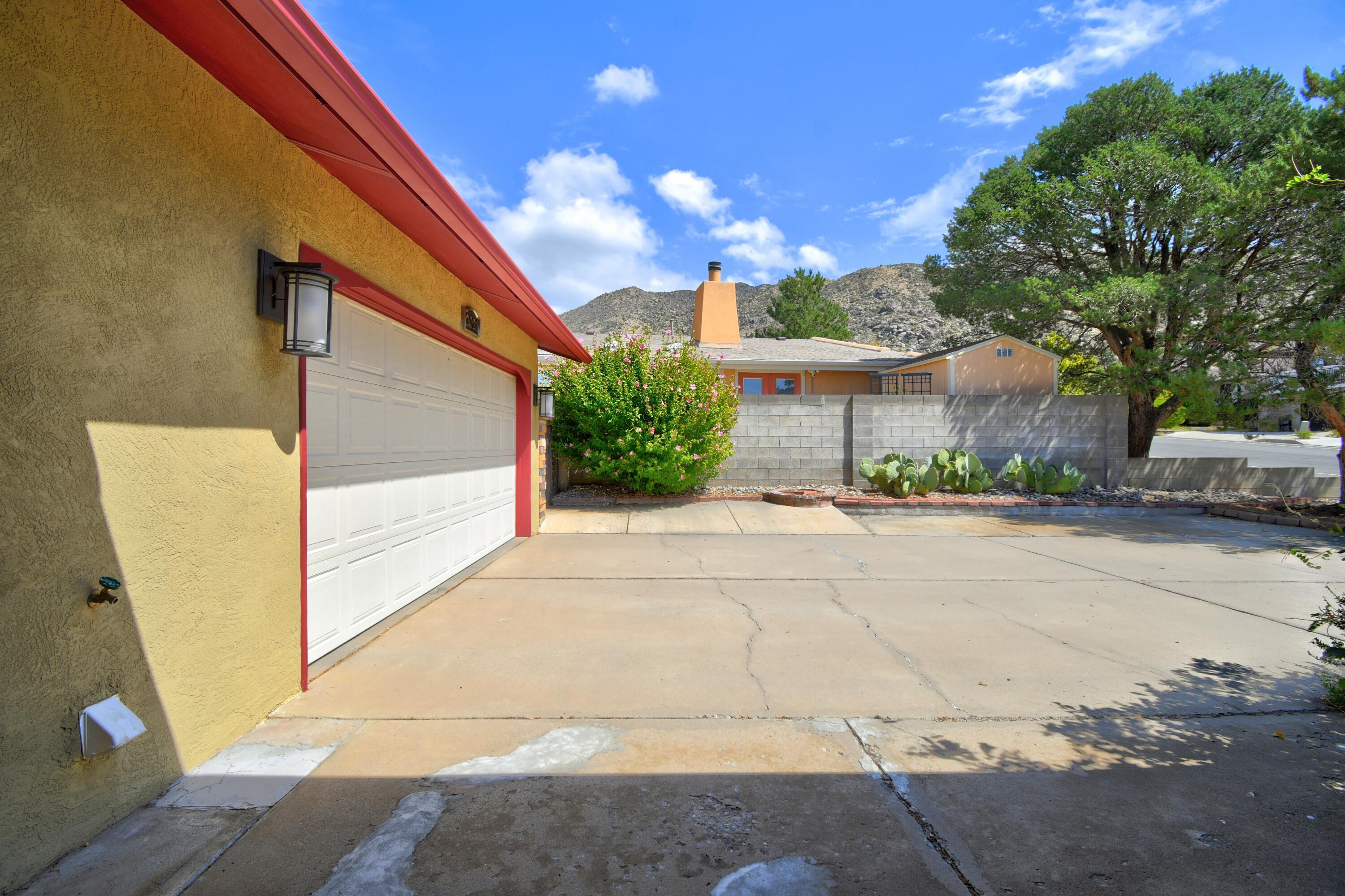 Photo 4 — 2021 Monte Largo Drive NE