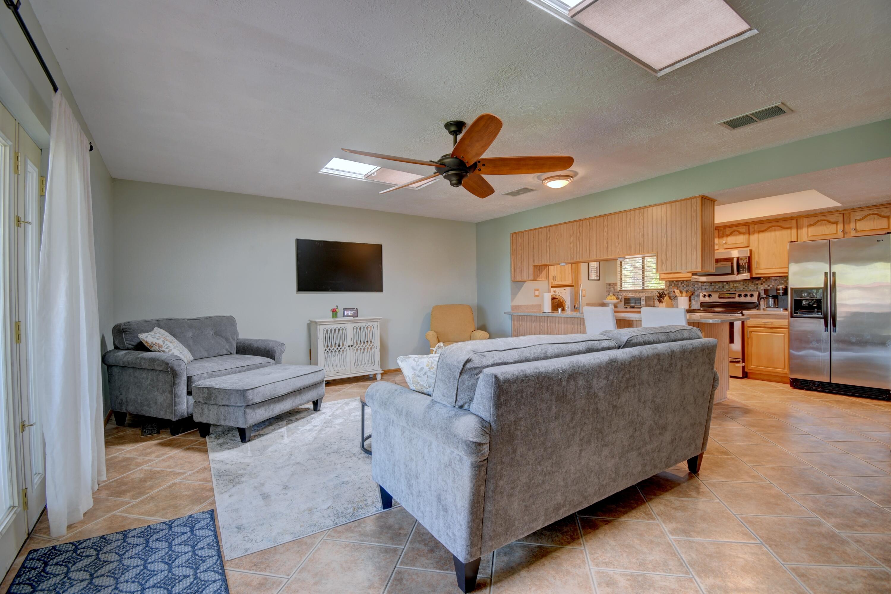 Photo 19 — 2021 Monte Largo Drive NE