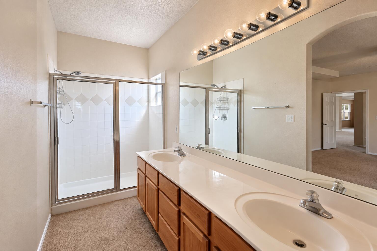 Photo 9 — 5520 Payson Court NW