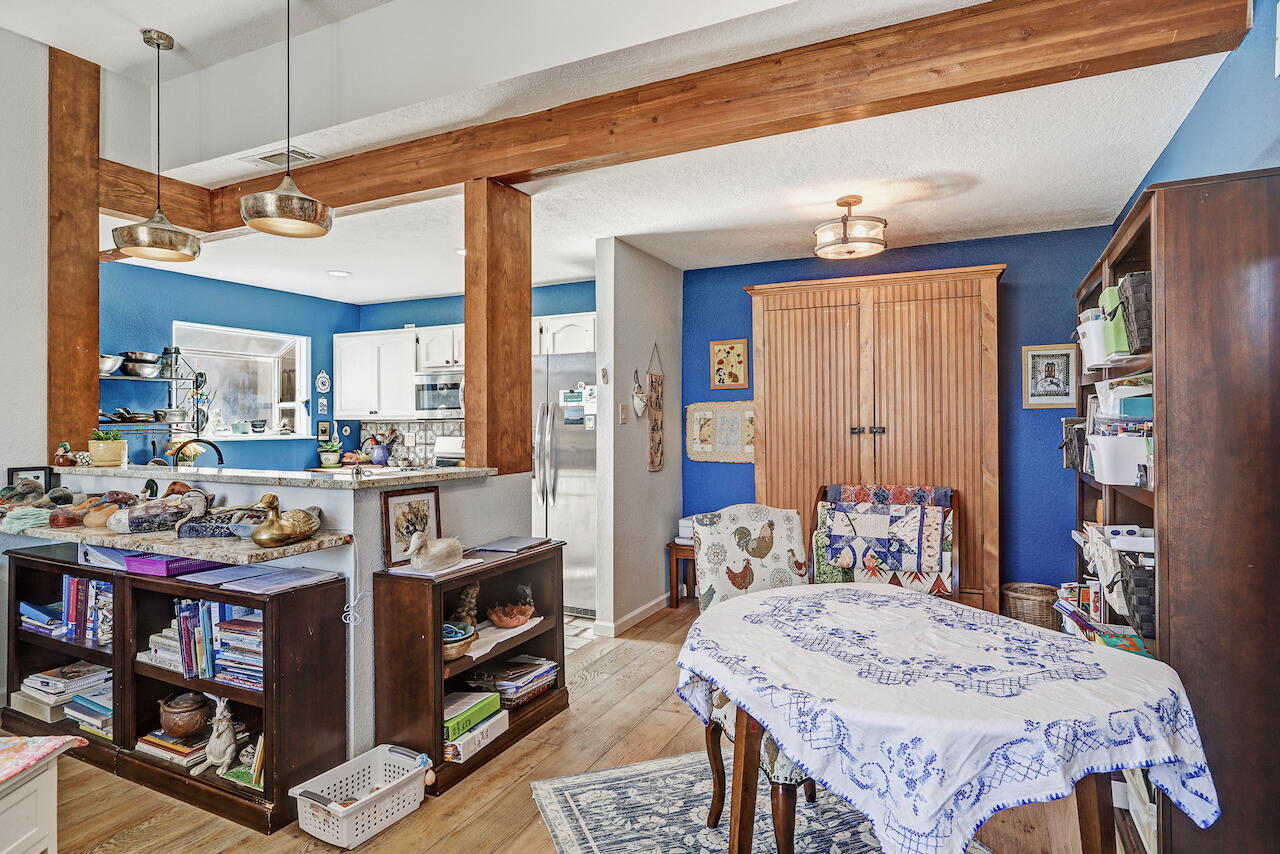 Photo 6 — 8420 Parrot Run Road NE