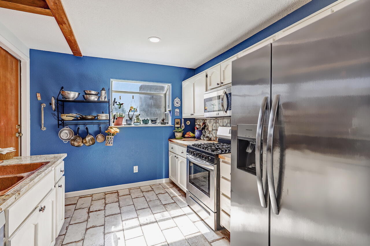 Photo 8 — 8420 Parrot Run Road NE