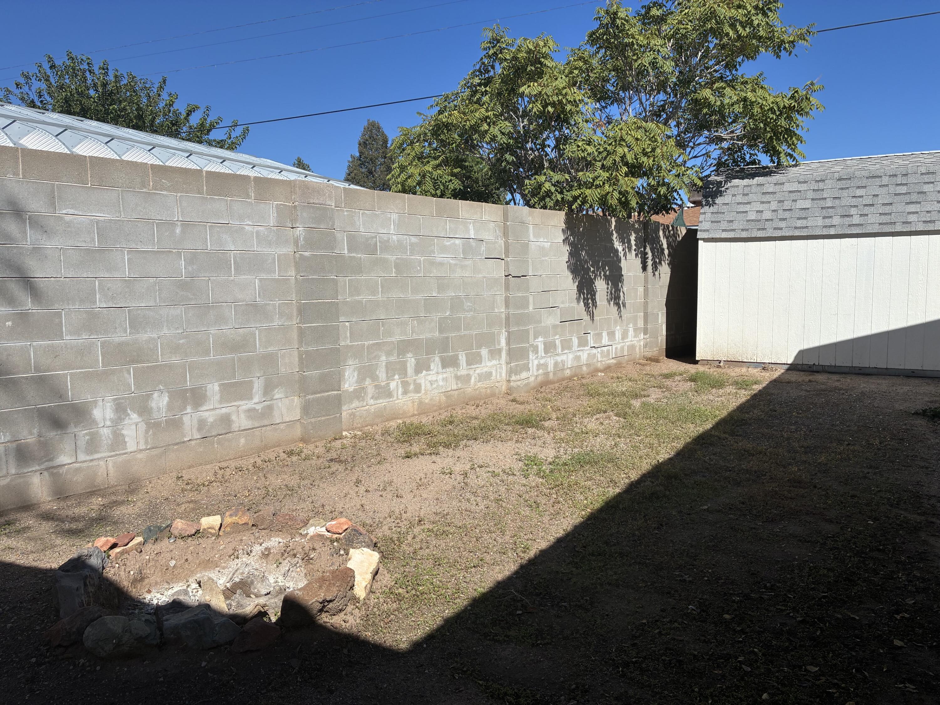 Photo 19 — 1141 Tapia Boulevard SW