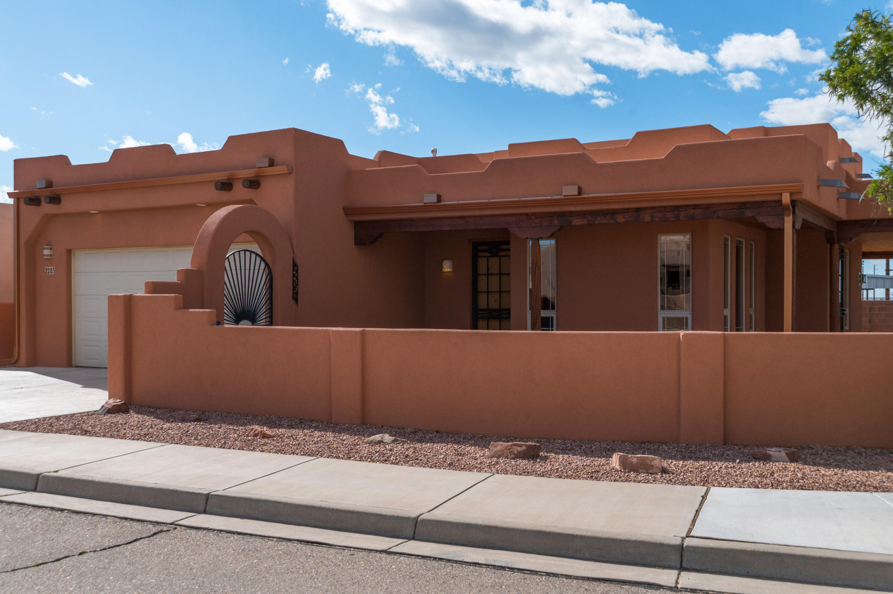 2203 Calle De Silverio SW