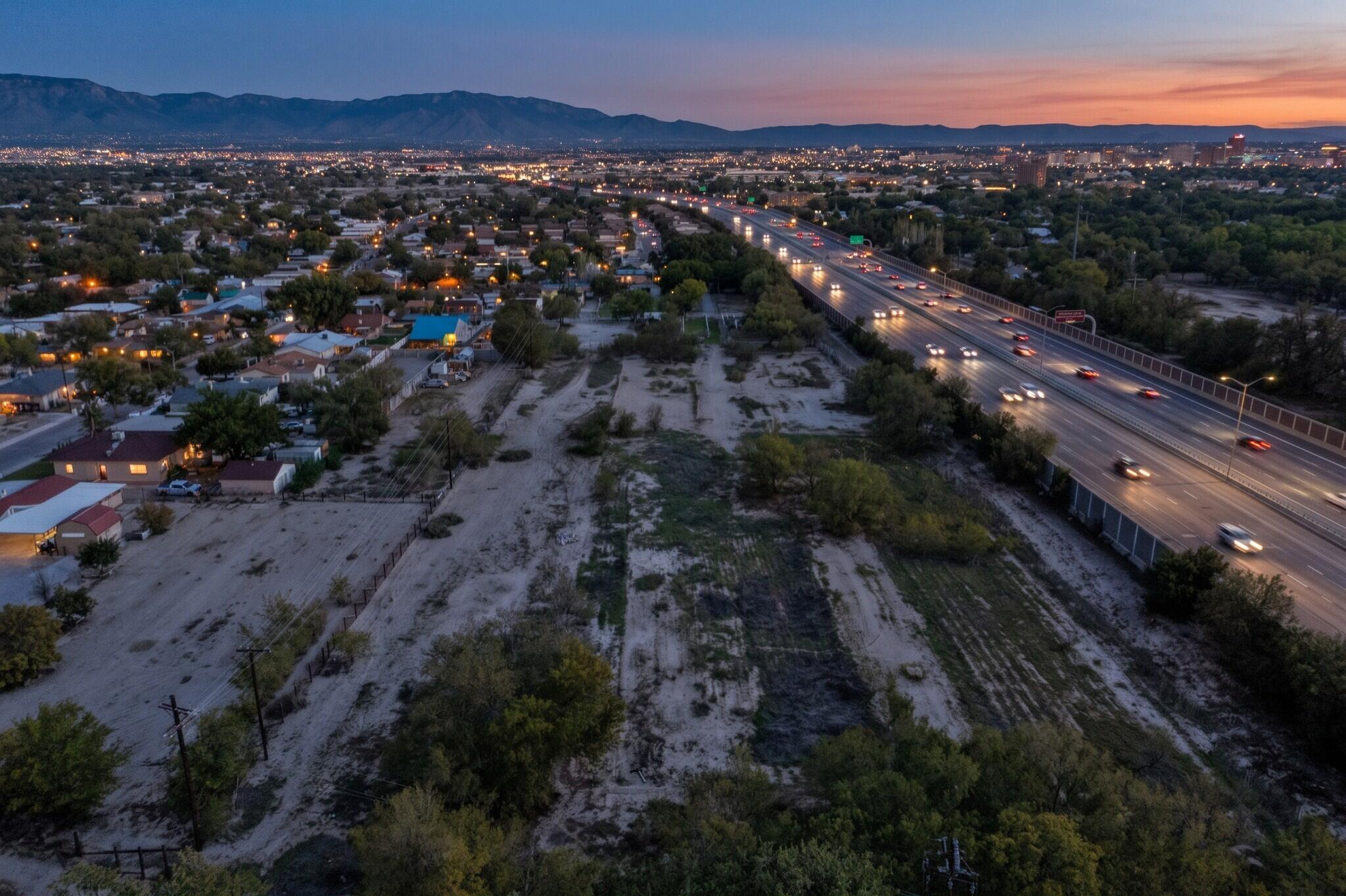 1207 San Antonio Street NW, Albuquerque, NM 87104
