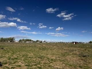  McRae loop, Los Lunas, NM 87031