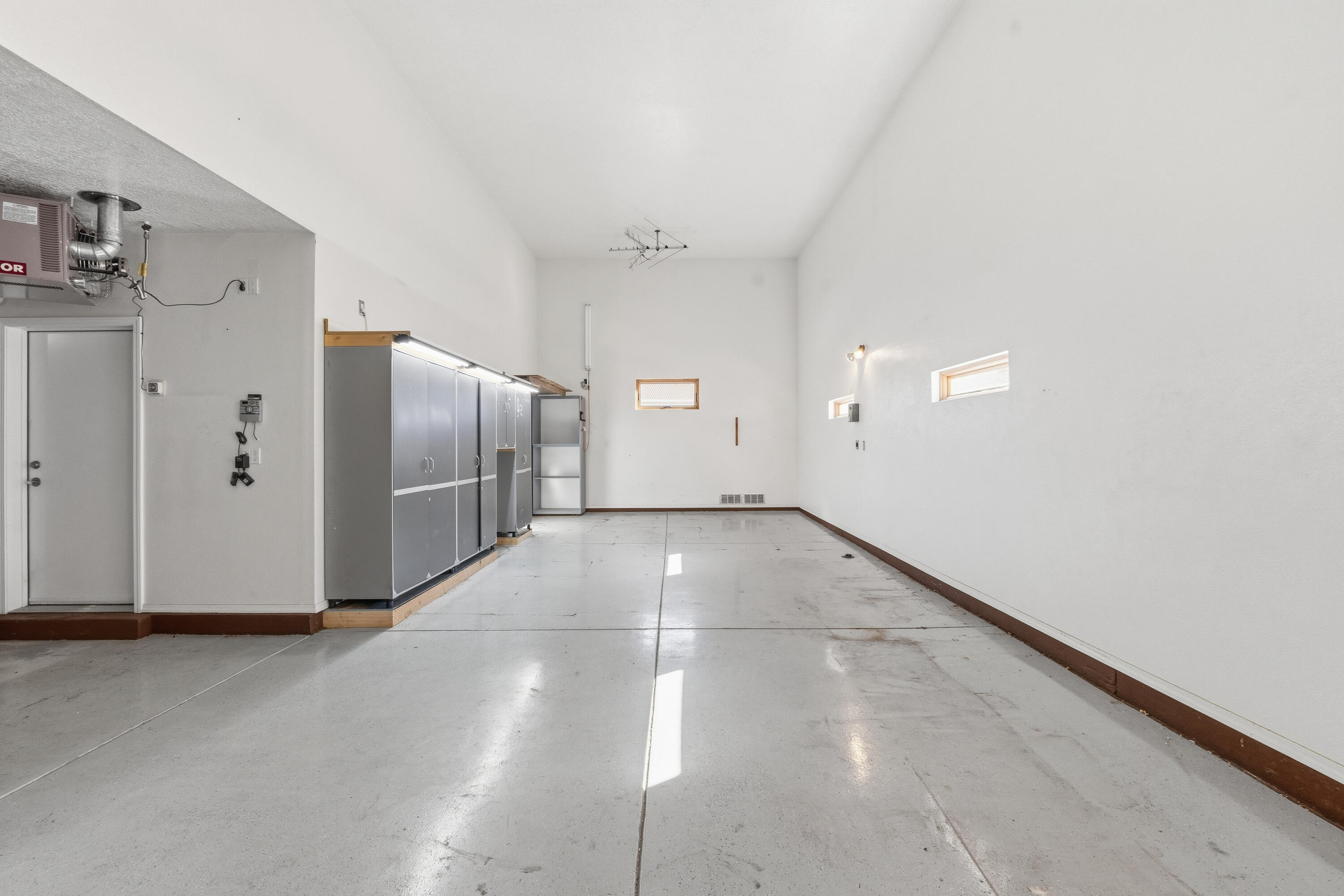 Photo 11 — 3196 Ashkirk Loop SE