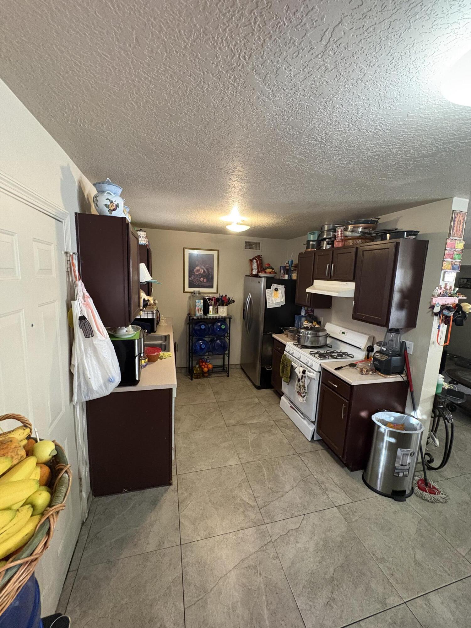 Photo 2 — 1701 Desert Ridge Road SW