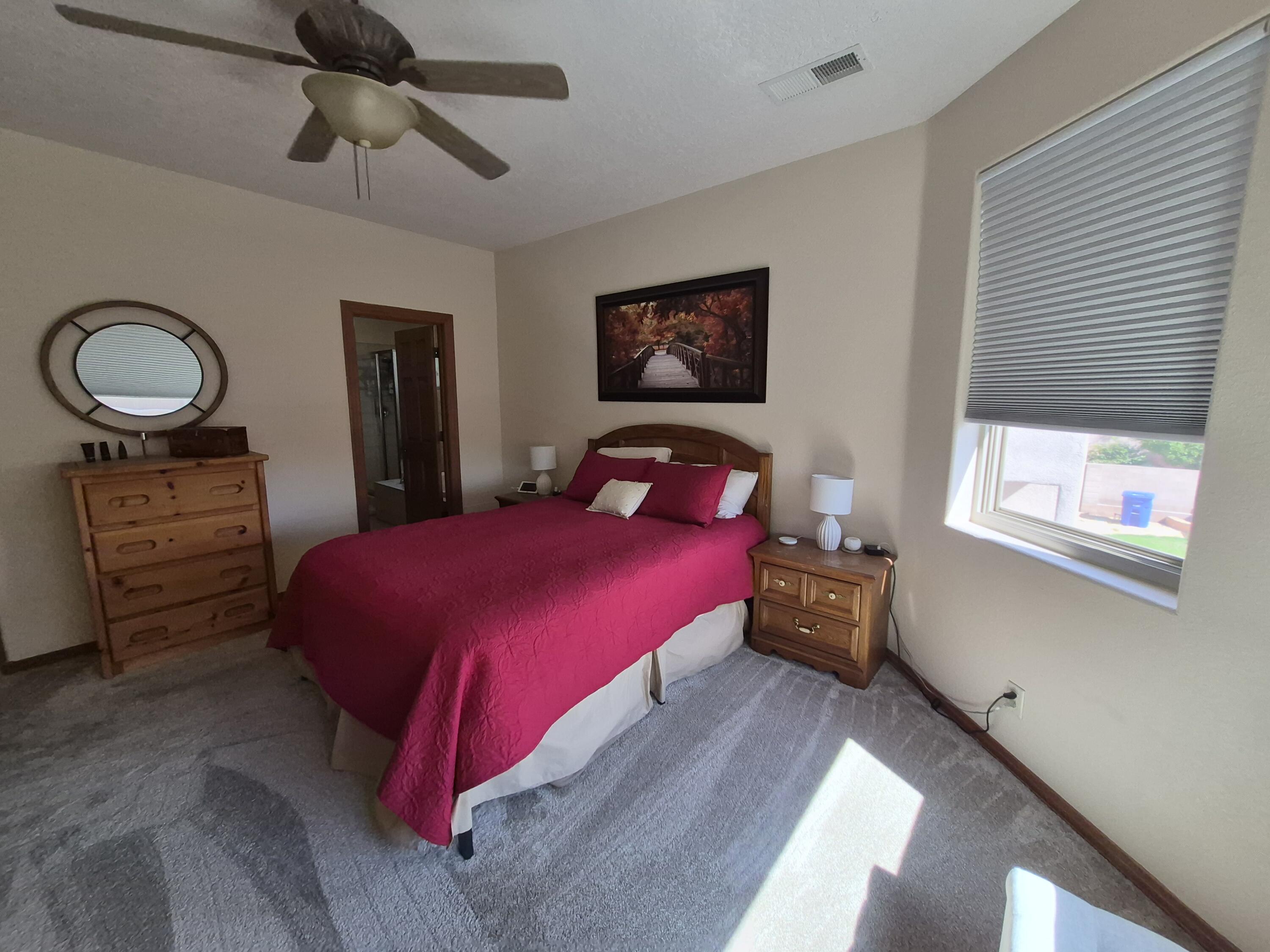 Photo 15 — 8412 Desert Sunrise Road NE