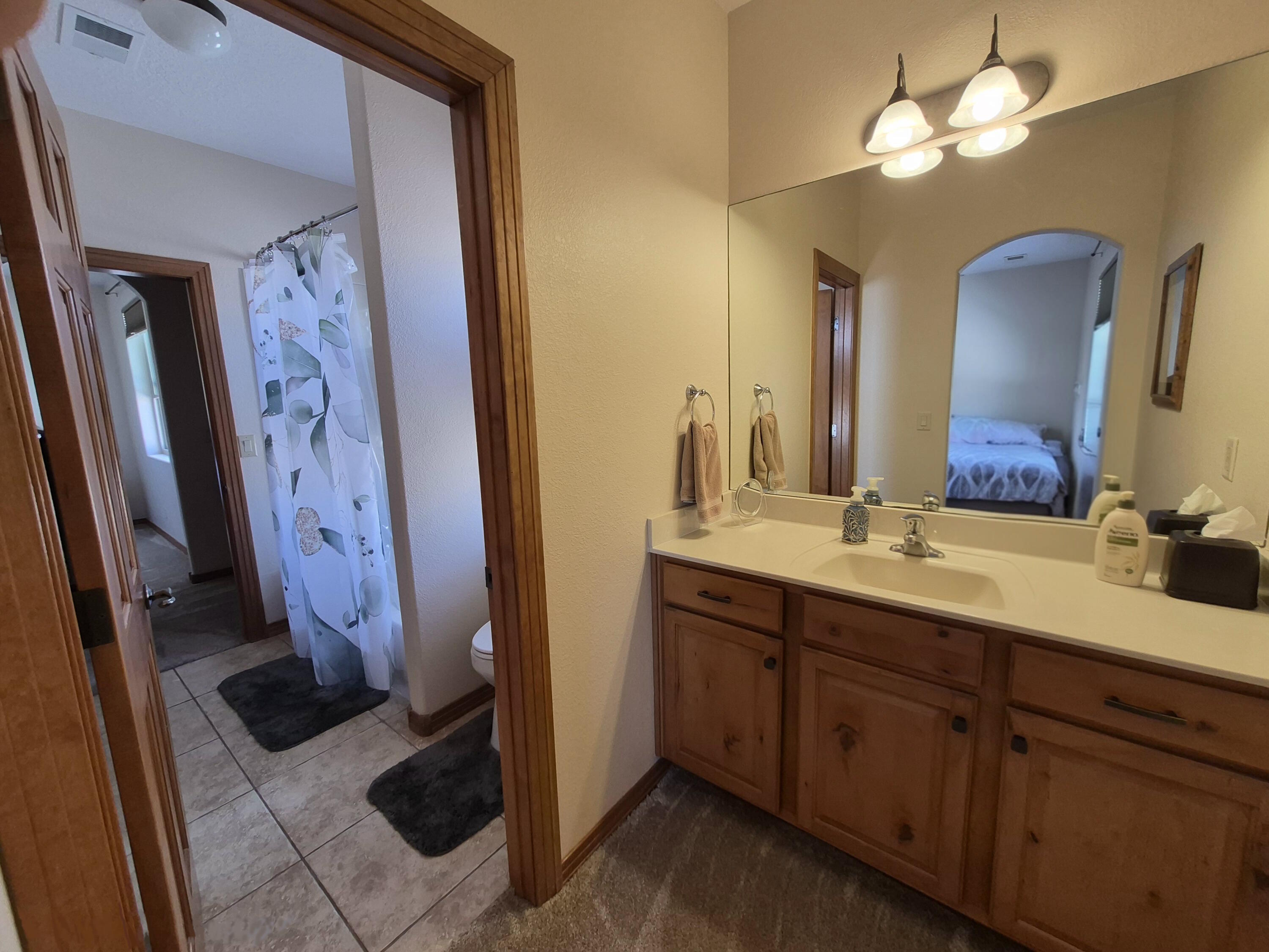 Photo 8 — 8412 Desert Sunrise Road NE