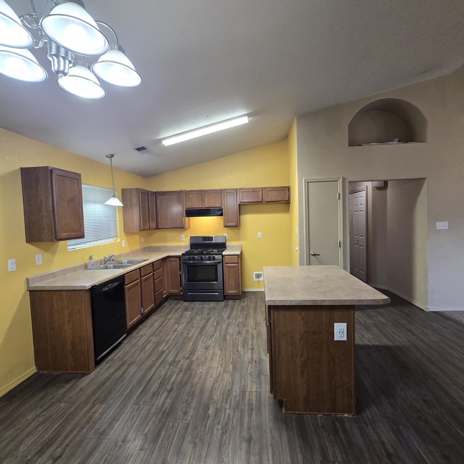 Photo 19 — 3266 Tin Cup Road NE