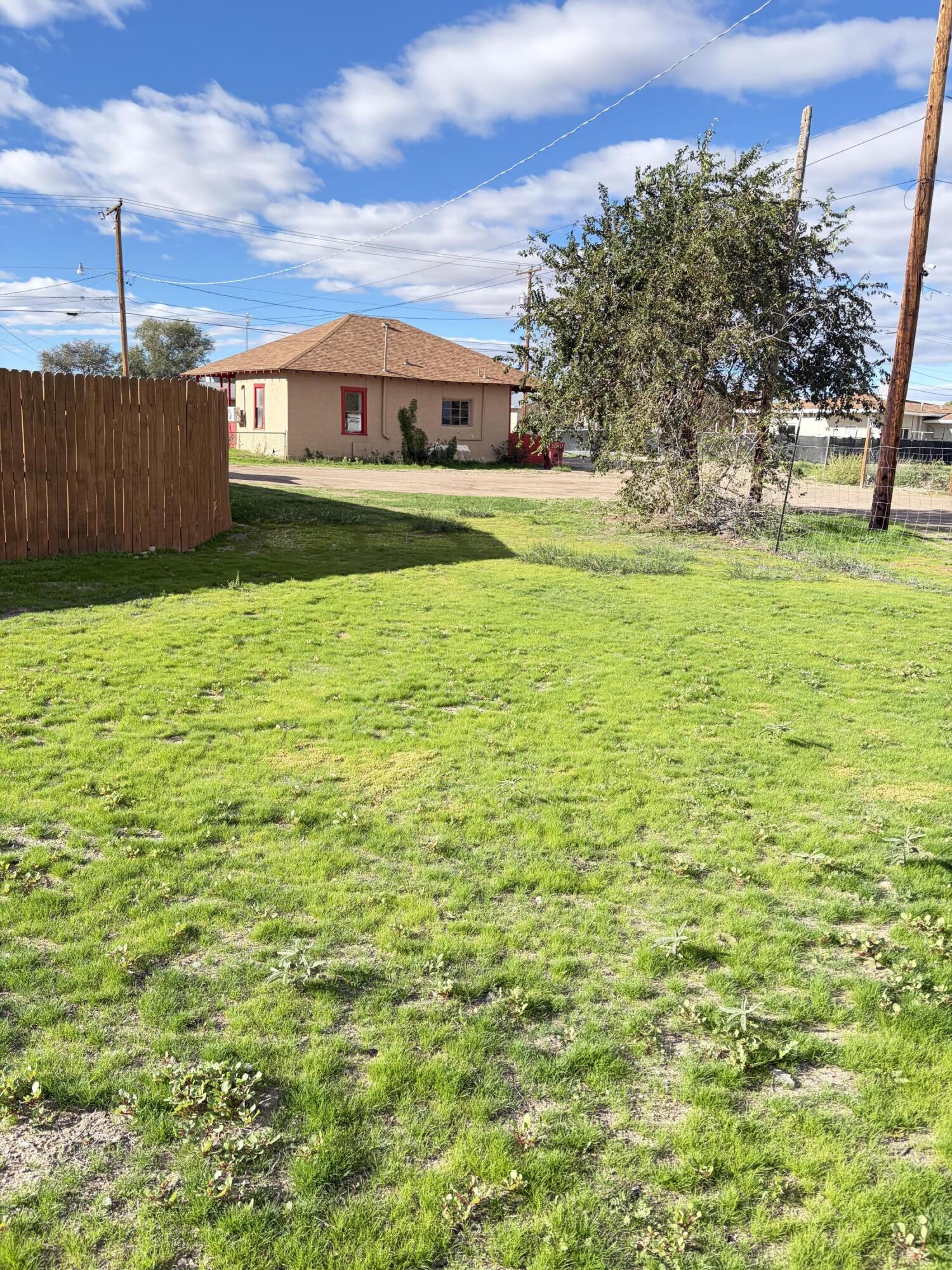Photo 10 — 522 W Aragon Road