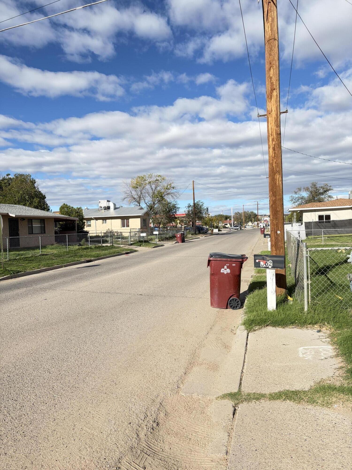Photo 3 — 522 W Aragon Road