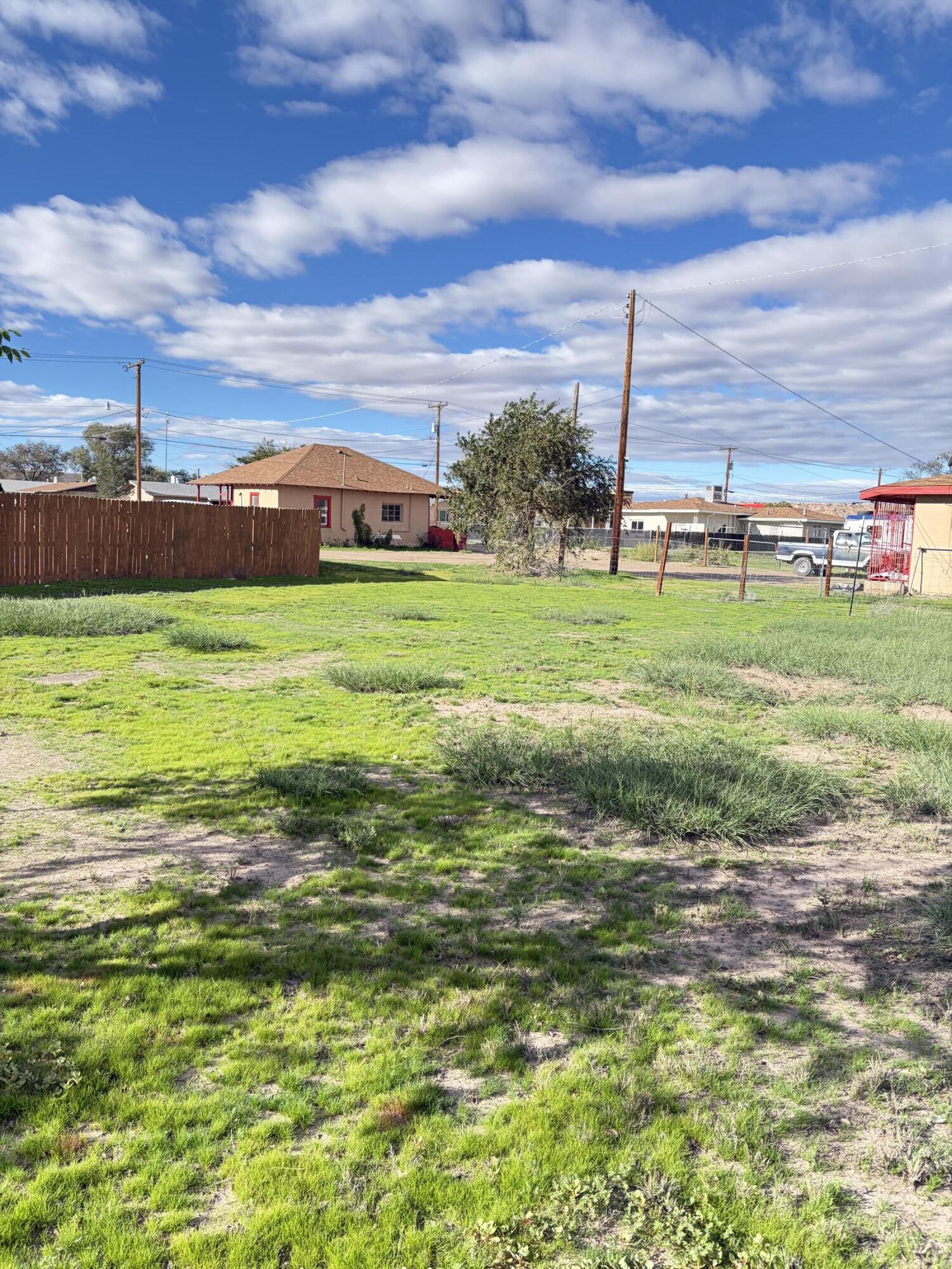 Photo 16 — 522 W Aragon Road
