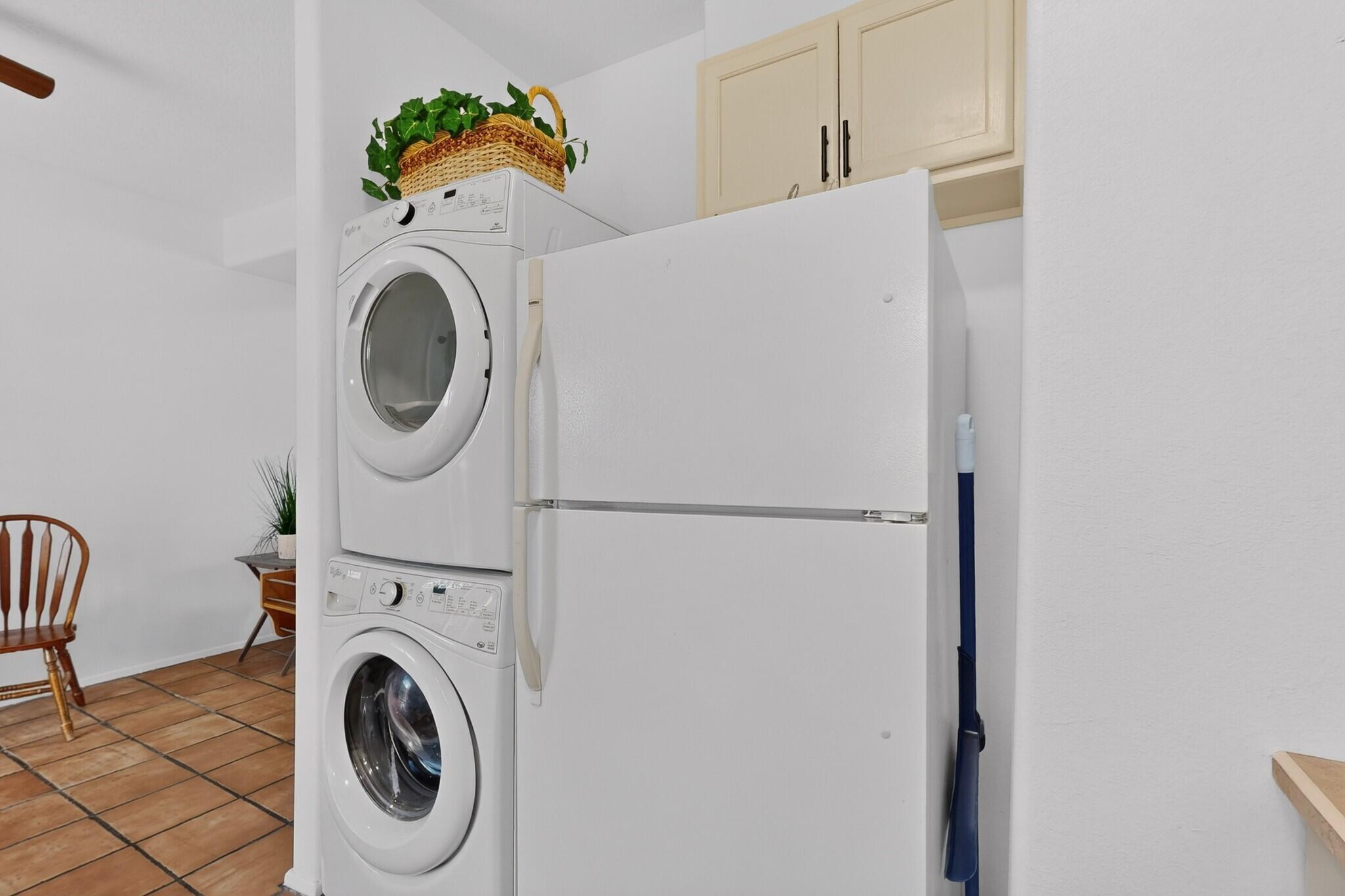 Photo 18 — 615 Menaul Boulevard NW UNIT C