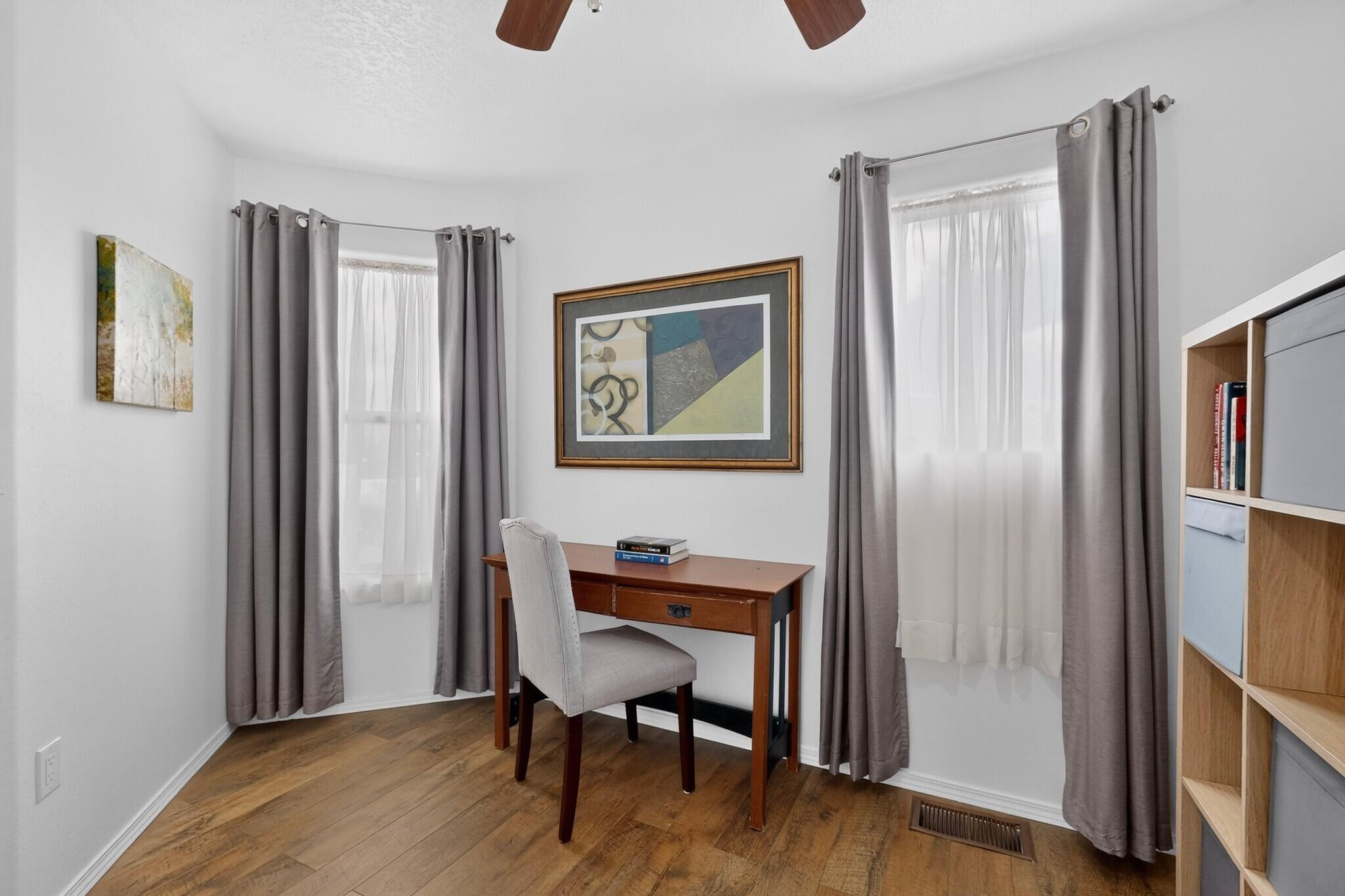 Photo 11 — 615 Menaul Boulevard NW UNIT C