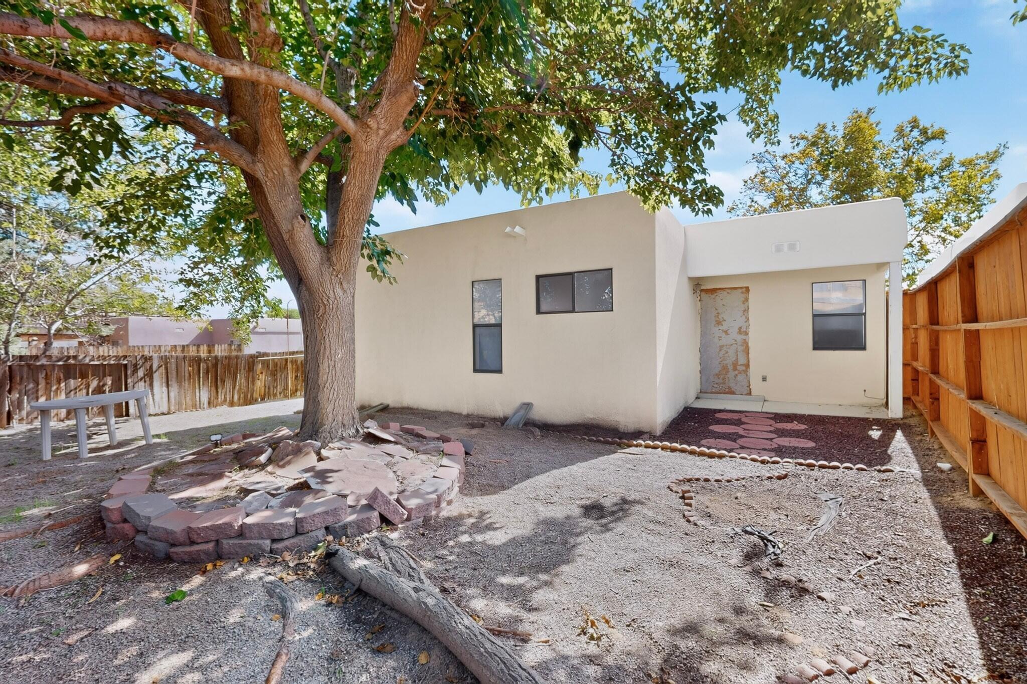 Photo 5 — 7315 Platero Place NW