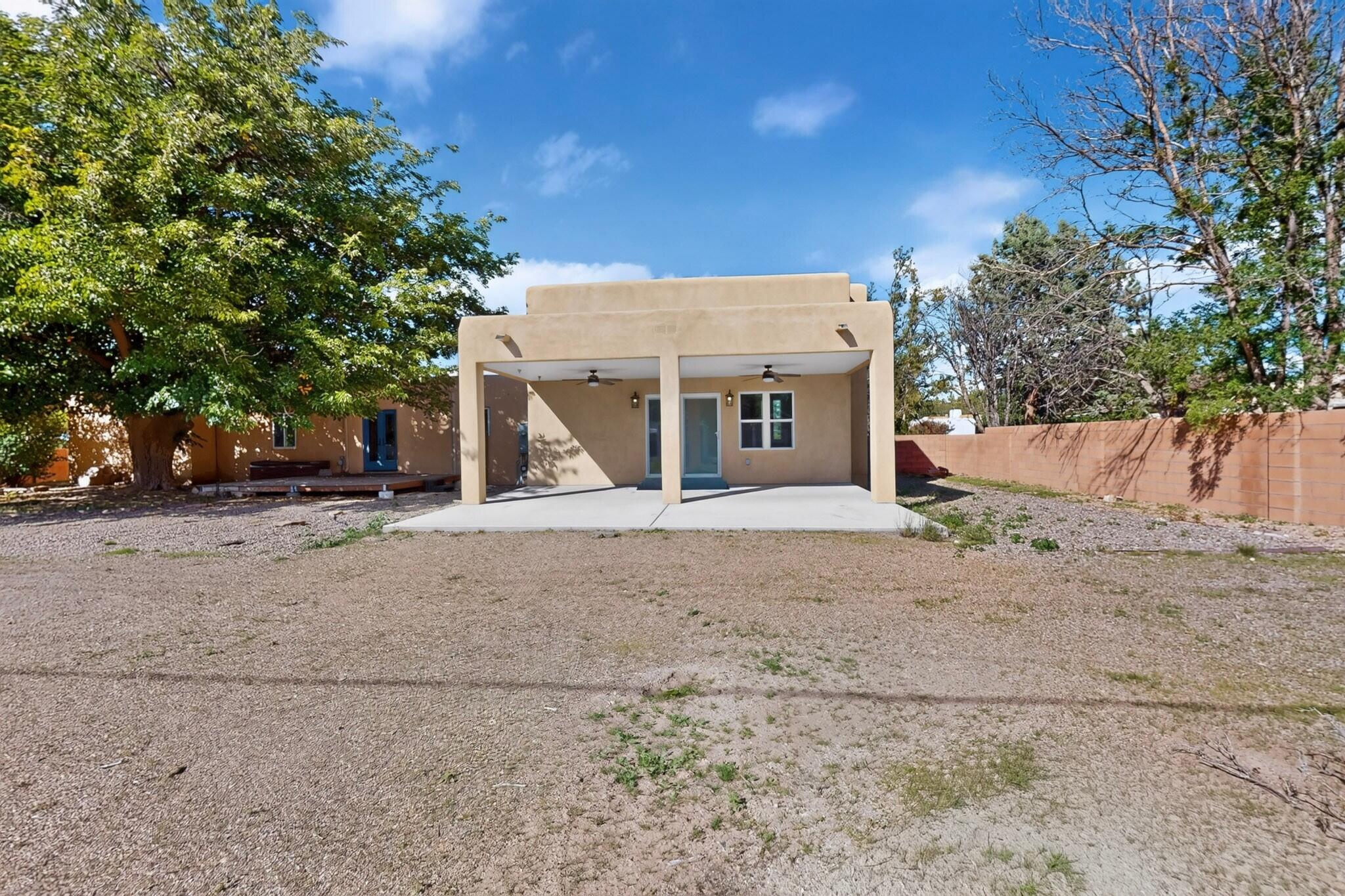 Photo 9 — 712 Green Valley Road NW