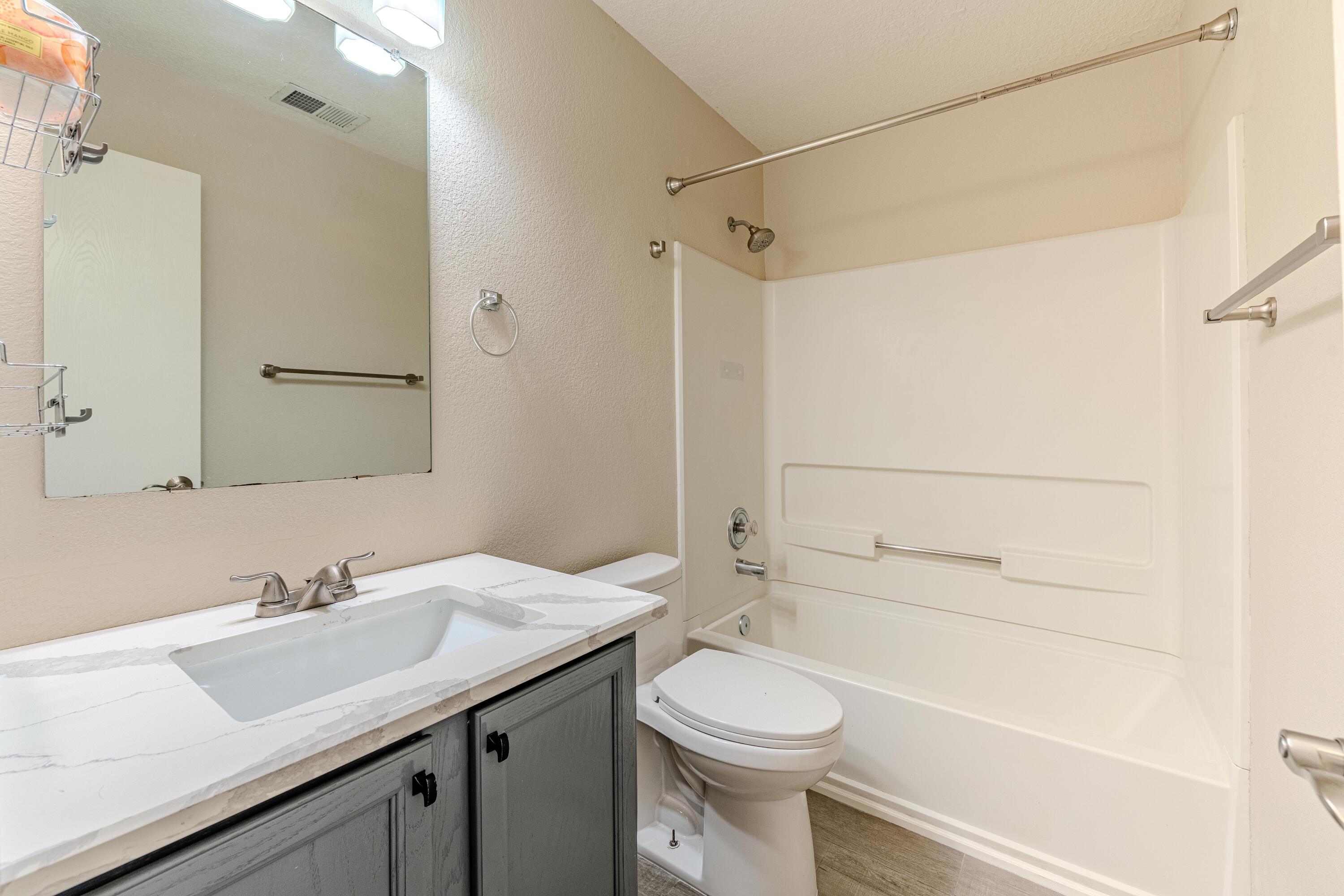 Photo 11 — 11104 King Rail Road SW