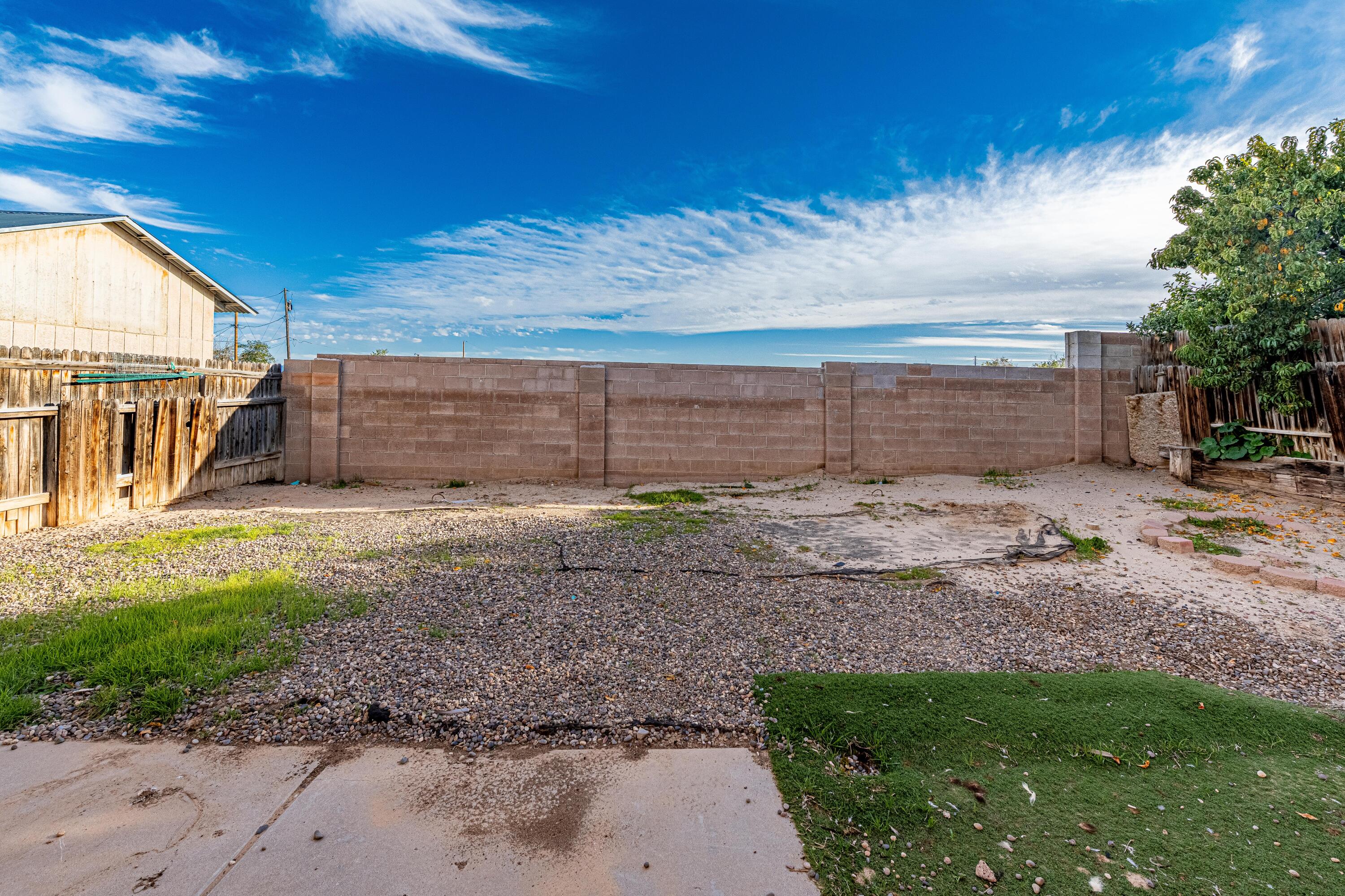 Photo 2 — 11104 King Rail Road SW