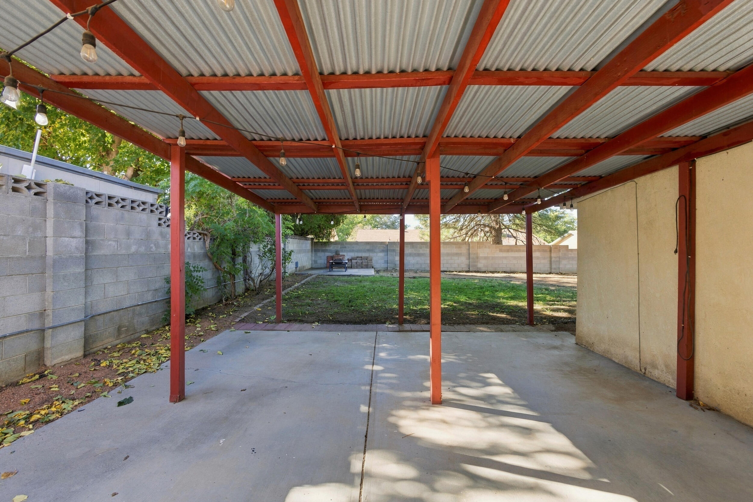 Photo 5 — 7230 Luella Anne Drive NE