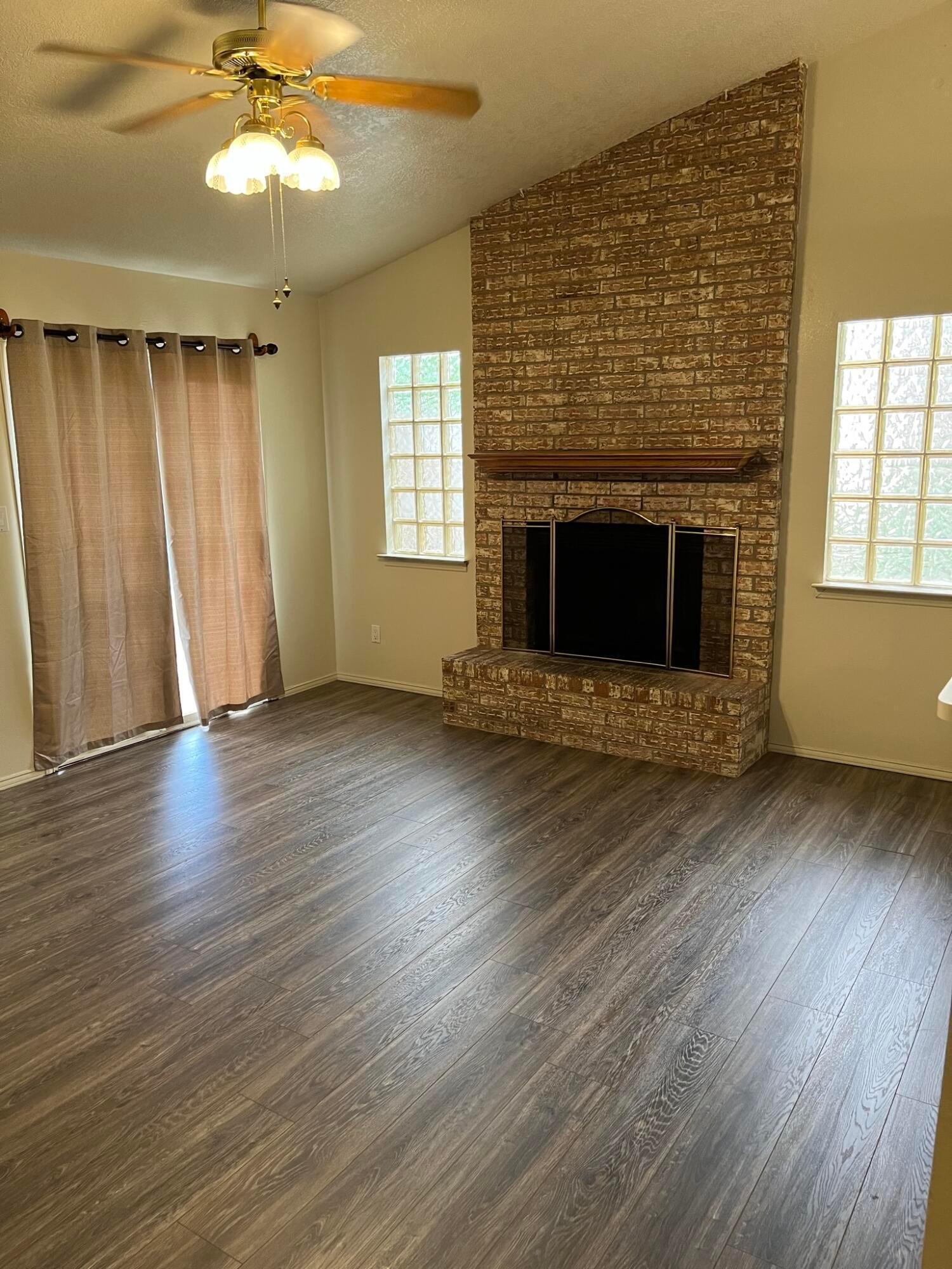 Photo 4 — 6532 Lamy Street NW