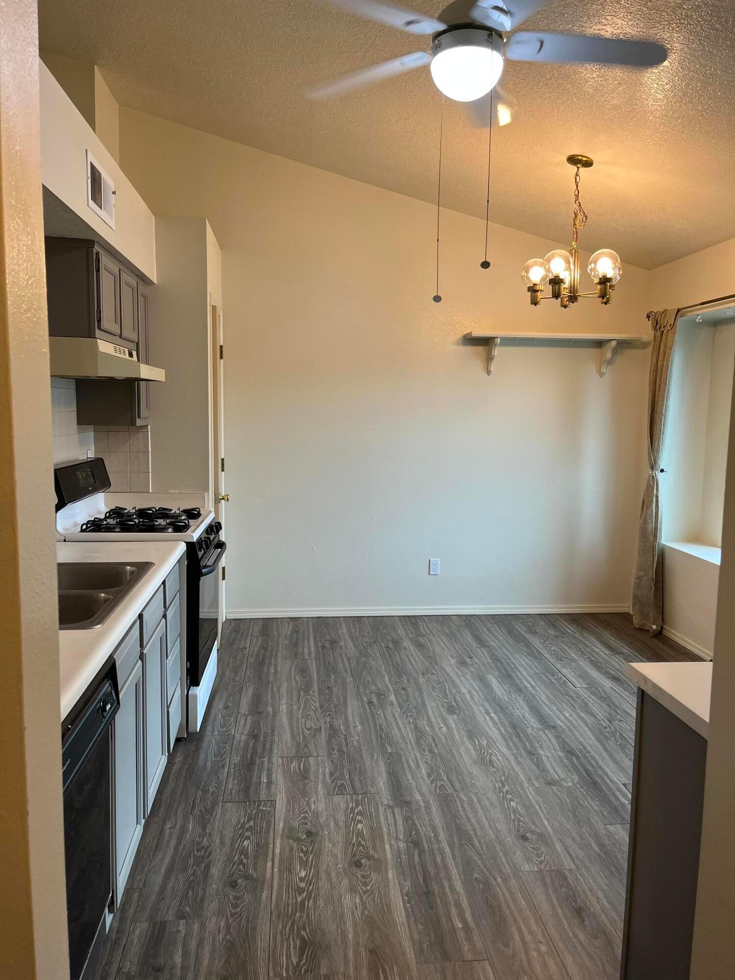 Photo 2 — 6532 Lamy Street NW