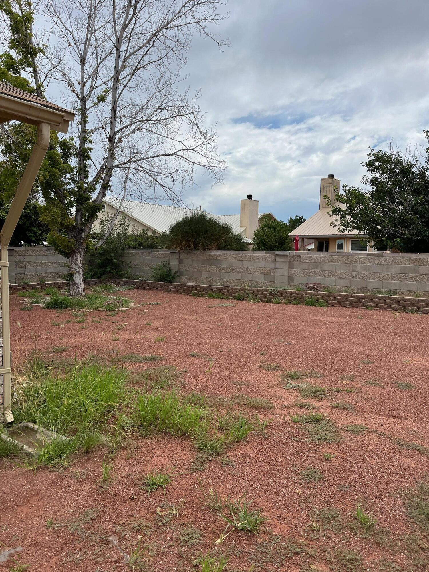 Photo 13 — 6532 Lamy Street NW